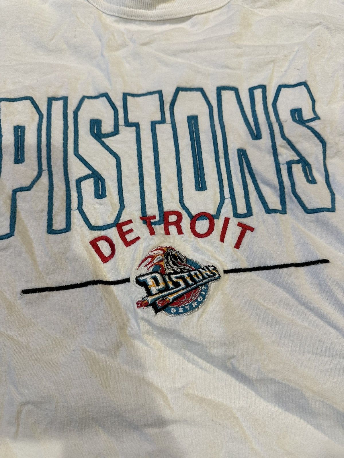 NBA × Vintage Detroit Pistons classic logo t shirt Size US L / EU 52-54 / 3 - 2 Thumbnail