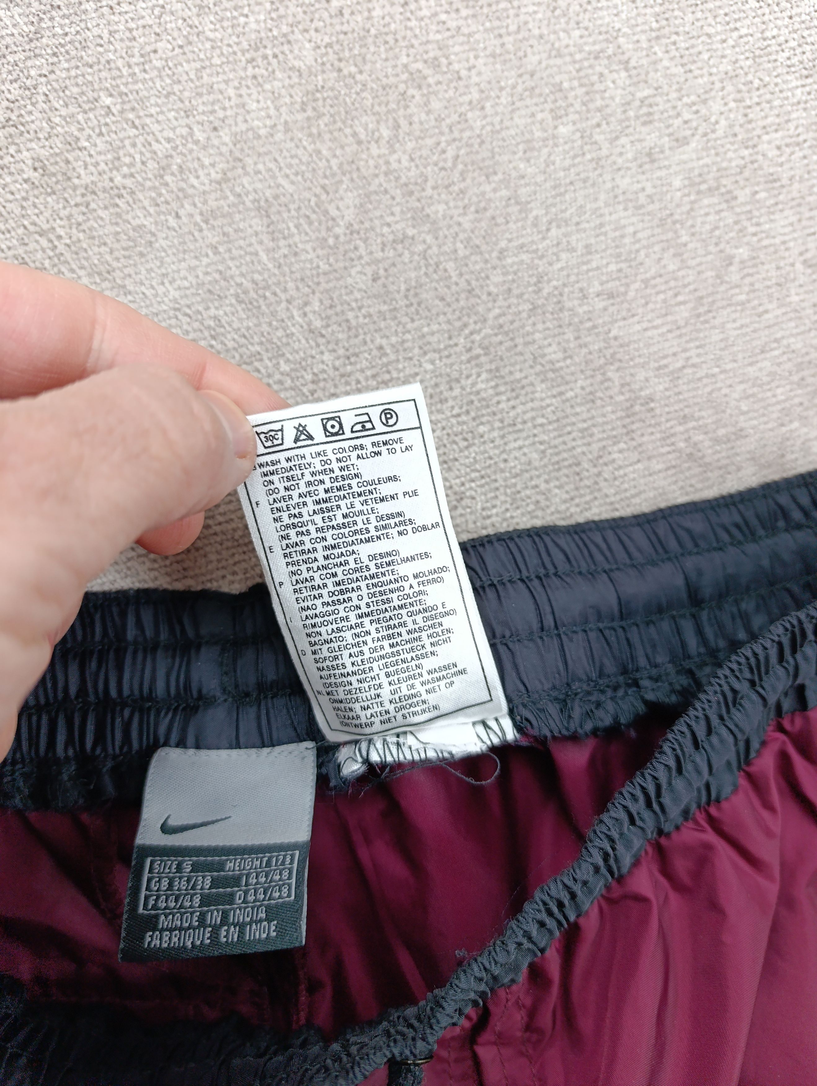 Nike Nike Nylon Mens Vintage Shorts Size US 30 / EU 46 - 11 Thumbnail