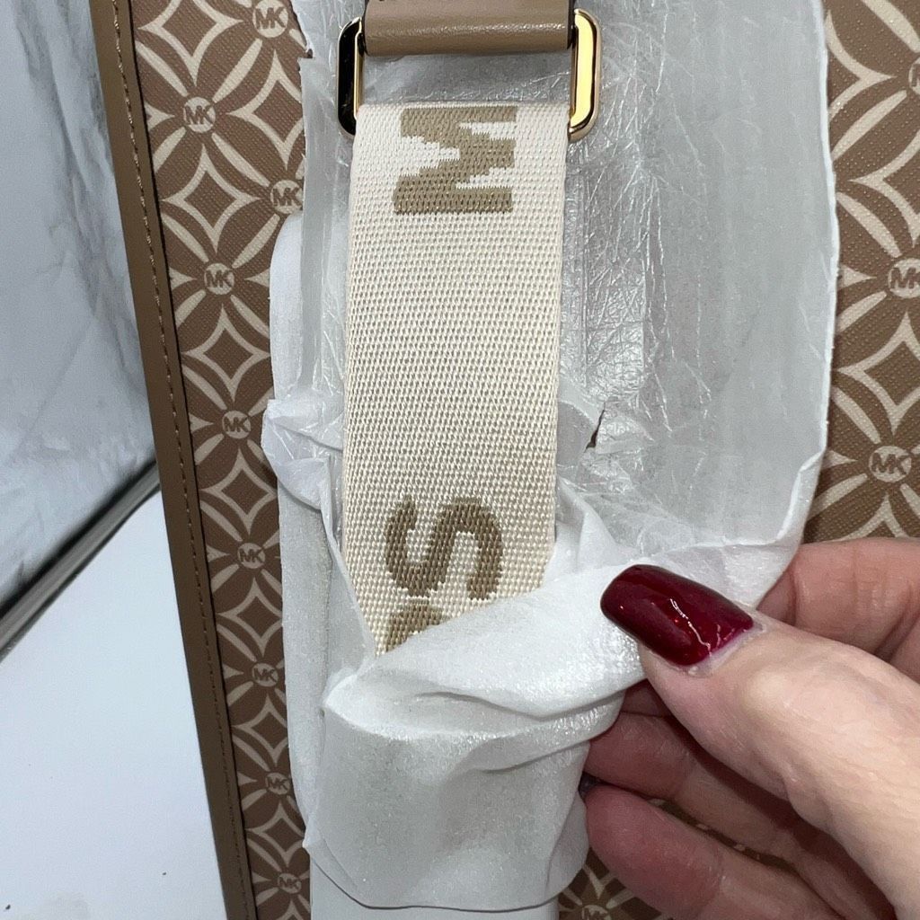 Michael Kors Michael Kors Large Signature Logo Tote Bag Maple Camel Light Size ONE SIZE - 4 Thumbnail