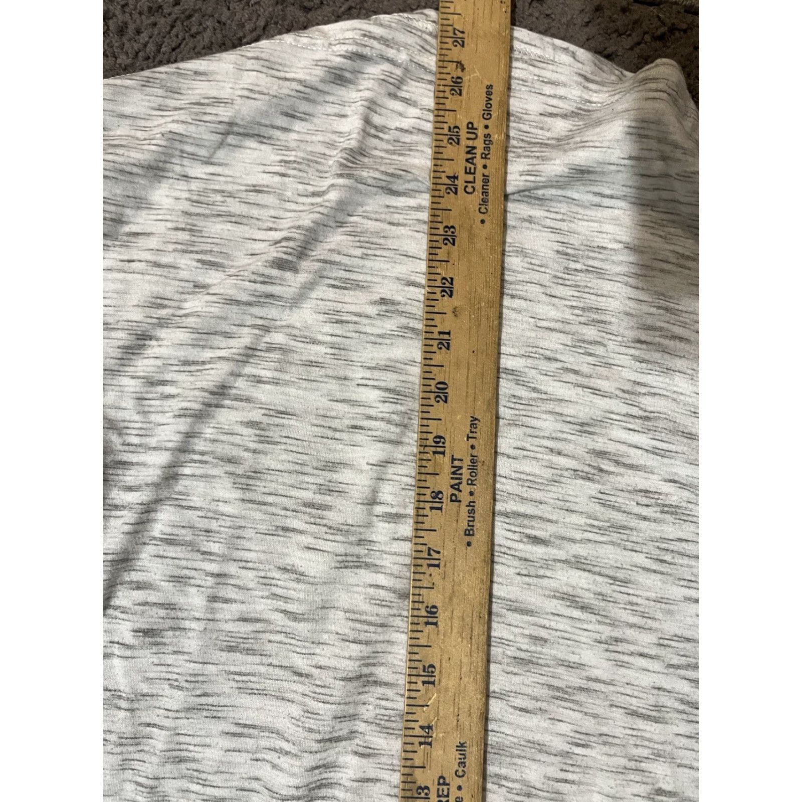 Guess G by GUESS Shirt Adult Small Gray Pocket Logo Stretch Crew Neck Mens Size US S / EU 44-46 / 1 - 5 Thumbnail