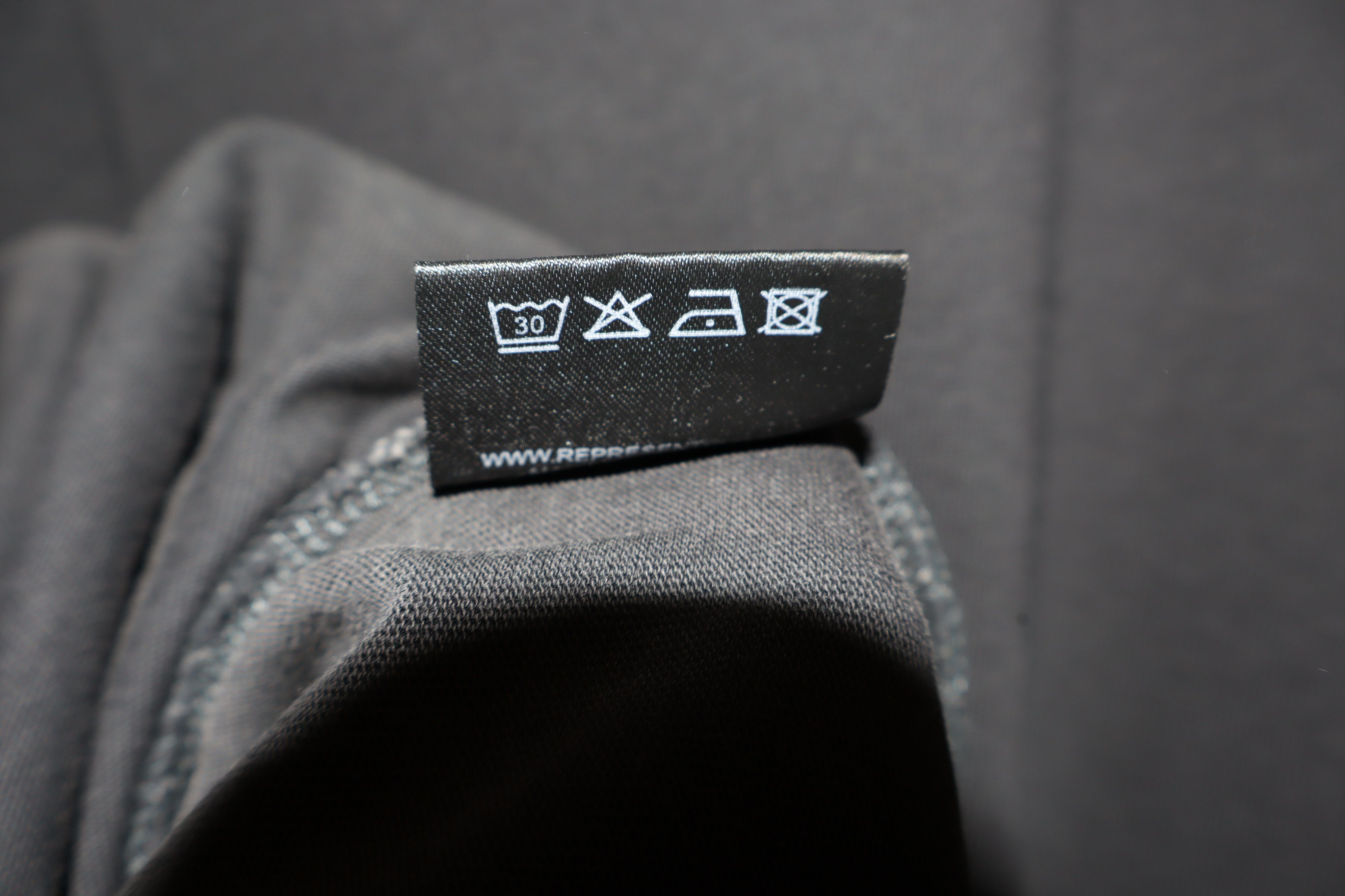 Represent Clo. Iron Spirit t-shirt Size US XS / EU 42 / 0 - 11 Thumbnail