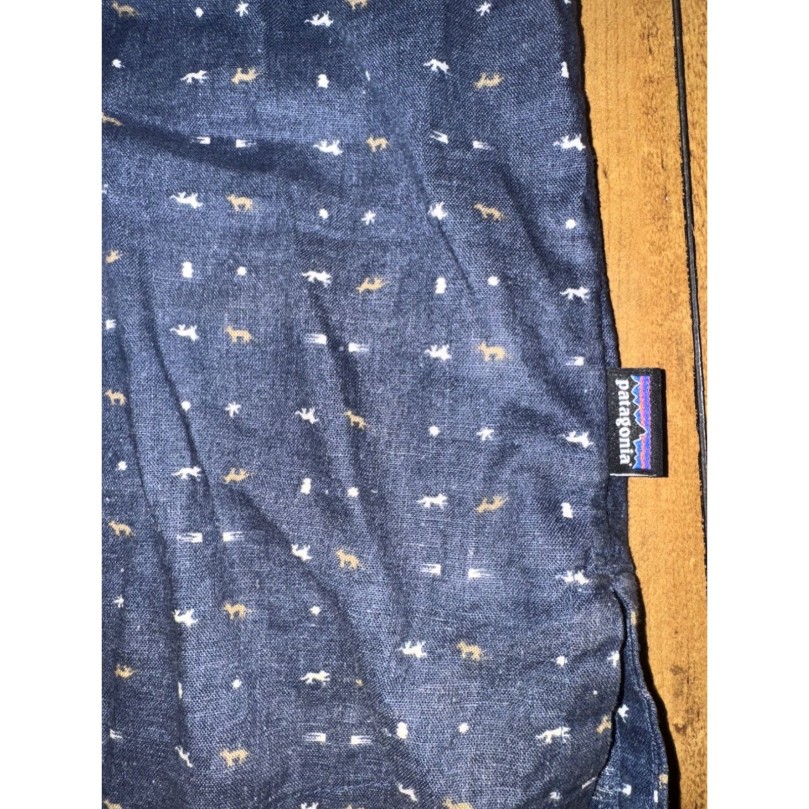 Patagonia Patagonia Shirt Blue 2XL Short Sleeve Double Pocket Button-Up Dog Print Mens Vintage No Size US XXL / EU 58 / 5 - 2 Thumbnail