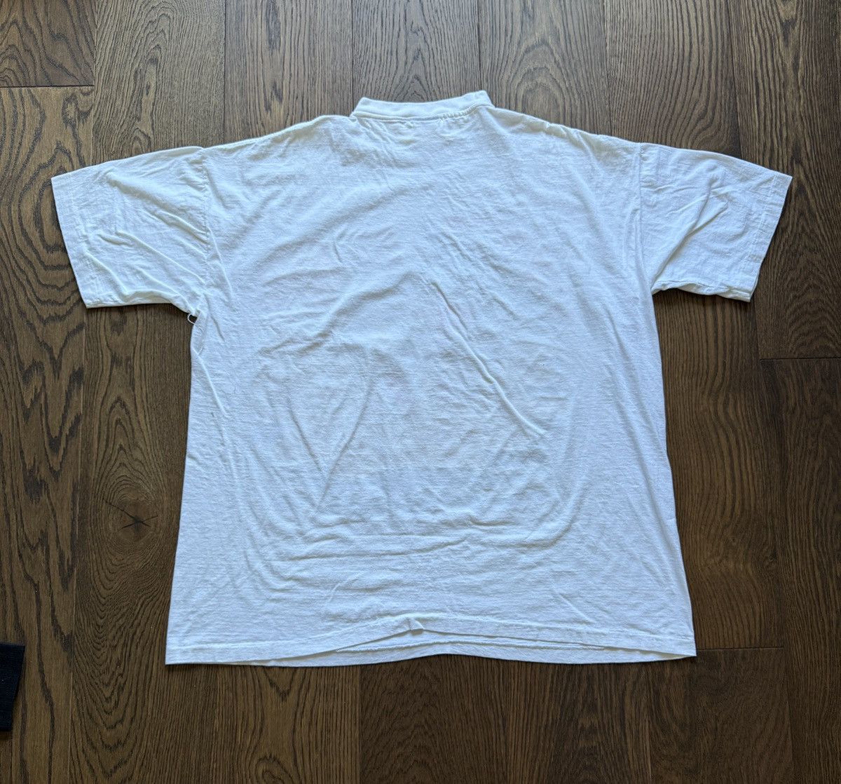 Vintage Vintage 90s Bugs Bunny Beach Looney Tunes Warner Bros Tee Size US XXL / EU 58 / 5 - 8 Thumbnail