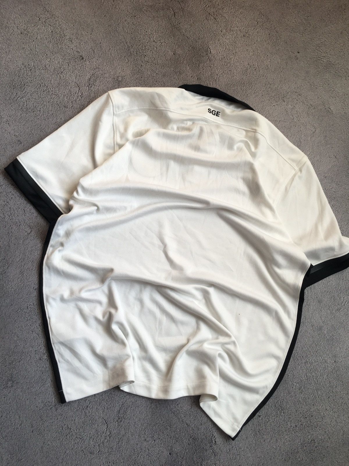 Nike 🐼 Nike Eintracht Frankfurt Away Football Jersey T-Shirt Size US M / EU 48-50 / 2 - 2 Thumbnail