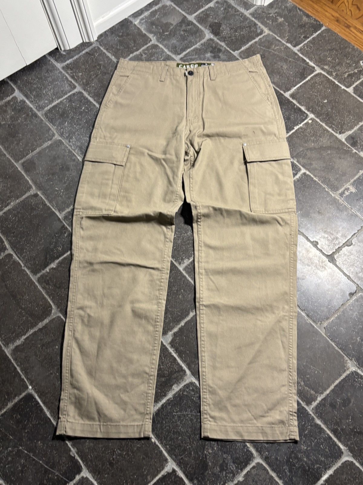 Levi's 1990s Vintage Levi’s Silver Tab Cargo Pants Baggy Tan Canada Size US 36 / EU 52 - 1 Thumbnail