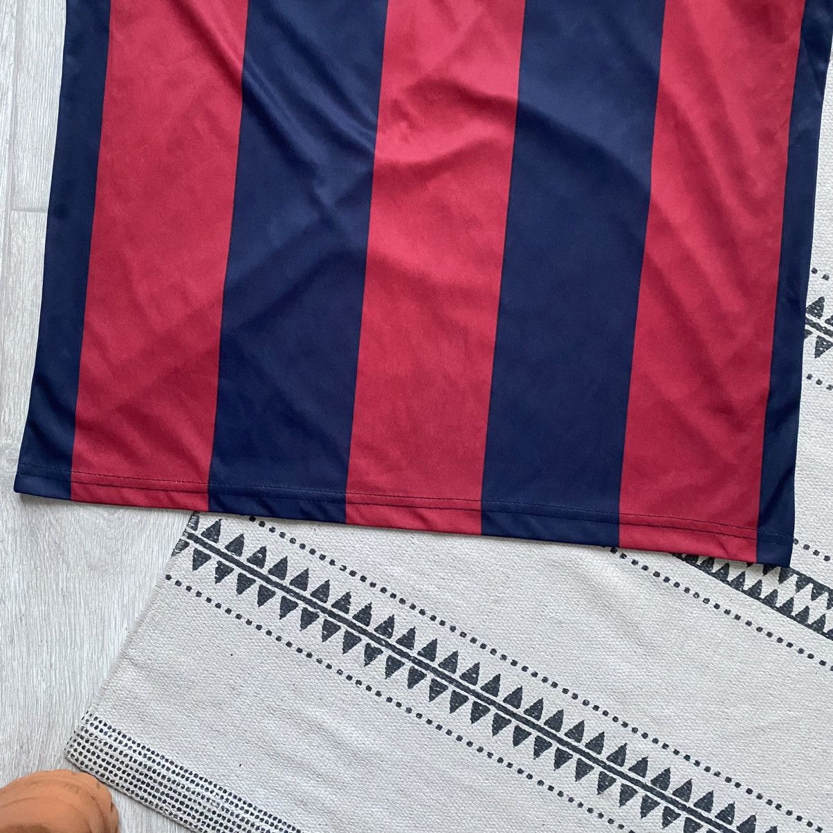 Vintage Blockore Vintage Barcelona Messi Soccer jersey fun tee Y2K Size US M / EU 48-50 / 2 - 4 Thumbnail