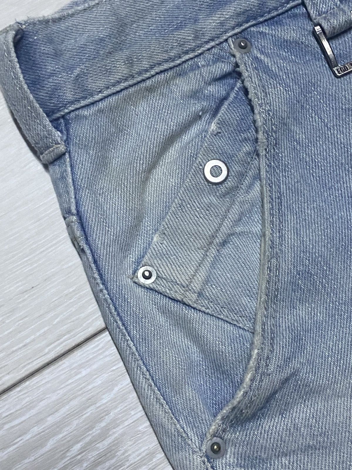 Japanese Brand Vintage Ego Tripping Light Wash Money Money Print Jeans Size US 30 / EU 46 - 12 Thumbnail