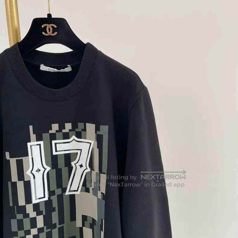 Givenchy Givenchy Black Number Printed T-Shirt Size US XS / EU 42 / 0 - 3 Thumbnail