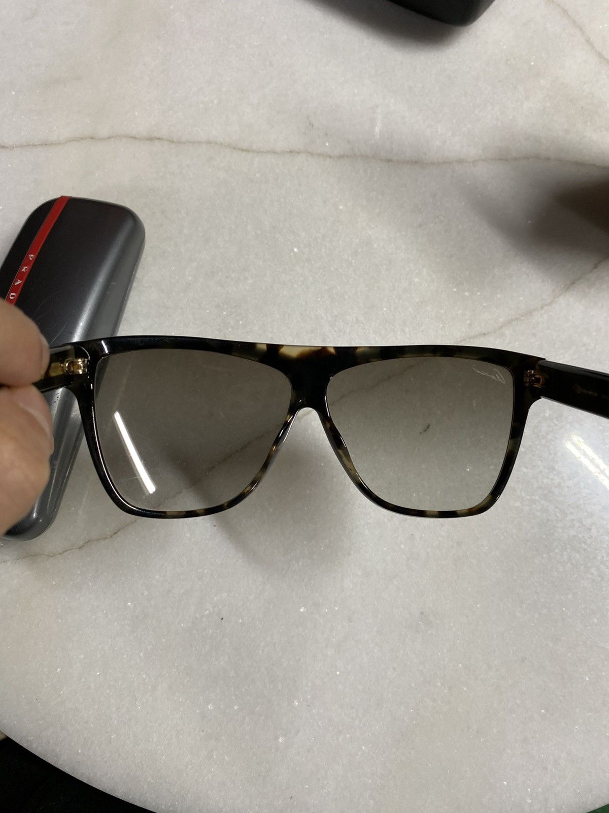 Gucci Gucci GG Logo Sunglasses Women’s Black Shades Preowned Size ONE SIZE - 7 Thumbnail
