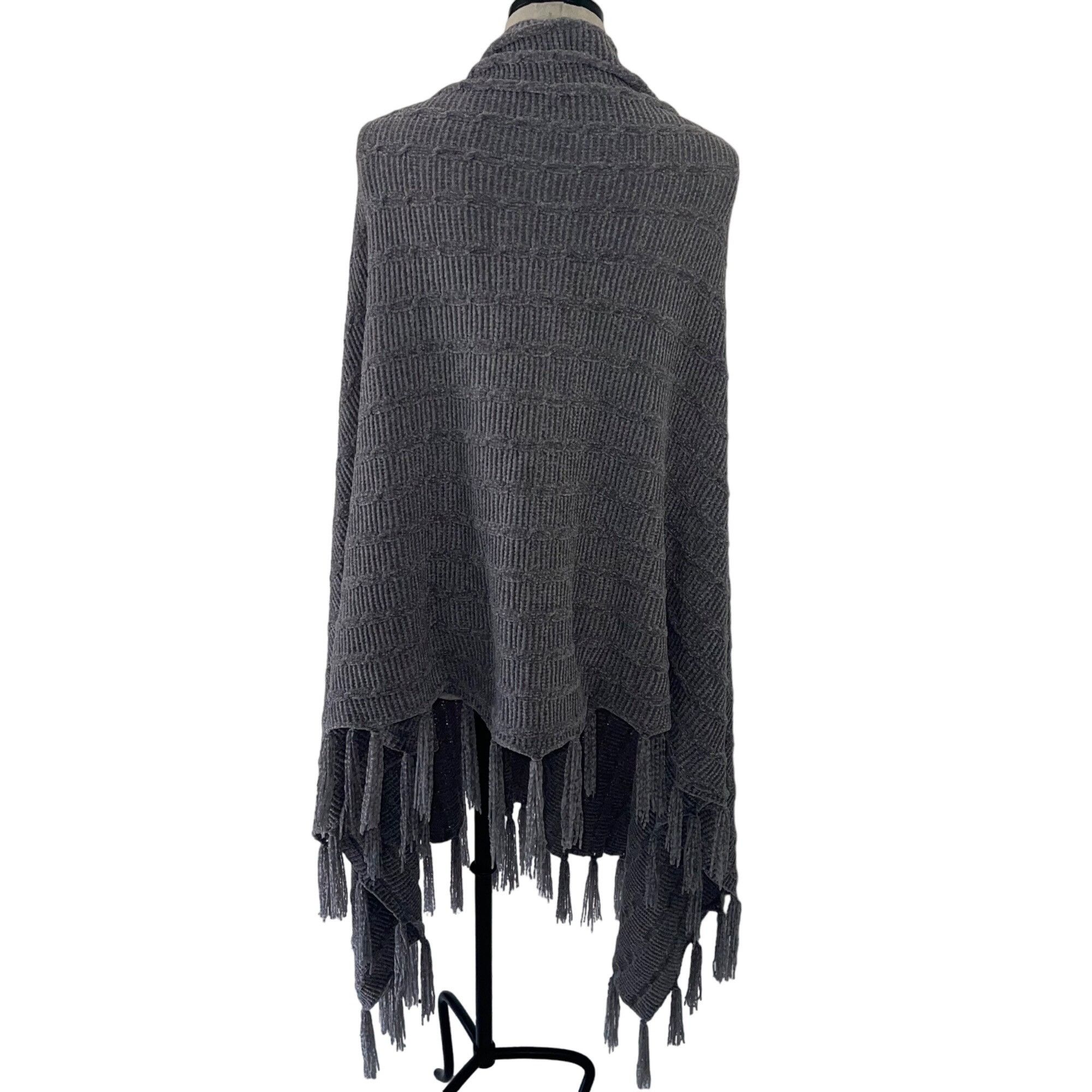 Vintage Womens Poncho One Size Gray Button Front Fringe Size ONE SIZE - 2 Thumbnail