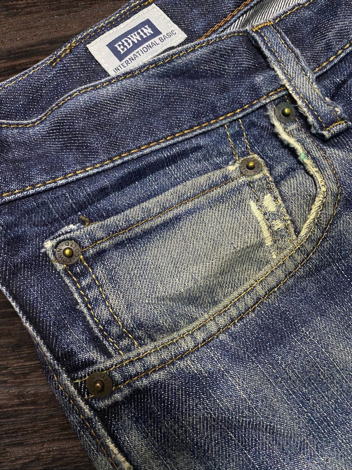 Edwin Vintage Japanese Brand Edwin 402 Fade DistressedLoose Jeans Size US 35 - 7 Thumbnail