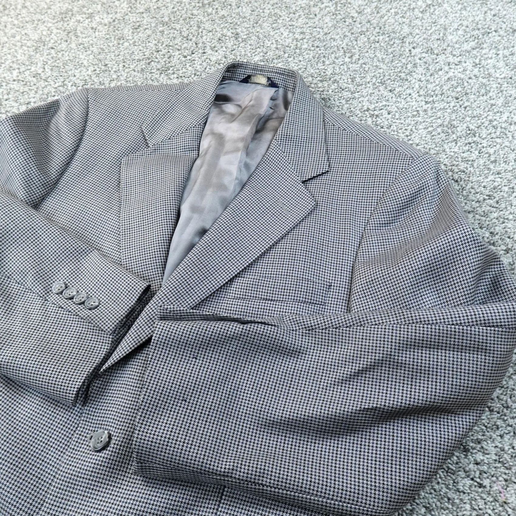 Brooks Brothers Brooks Brothers Sport Coat Jacket Gray Houndstooth Silk Wool 40 Mens Notch Four-Button 2 Piece Vintage No Size US XXS / EU 40 - 2 Thumbnail