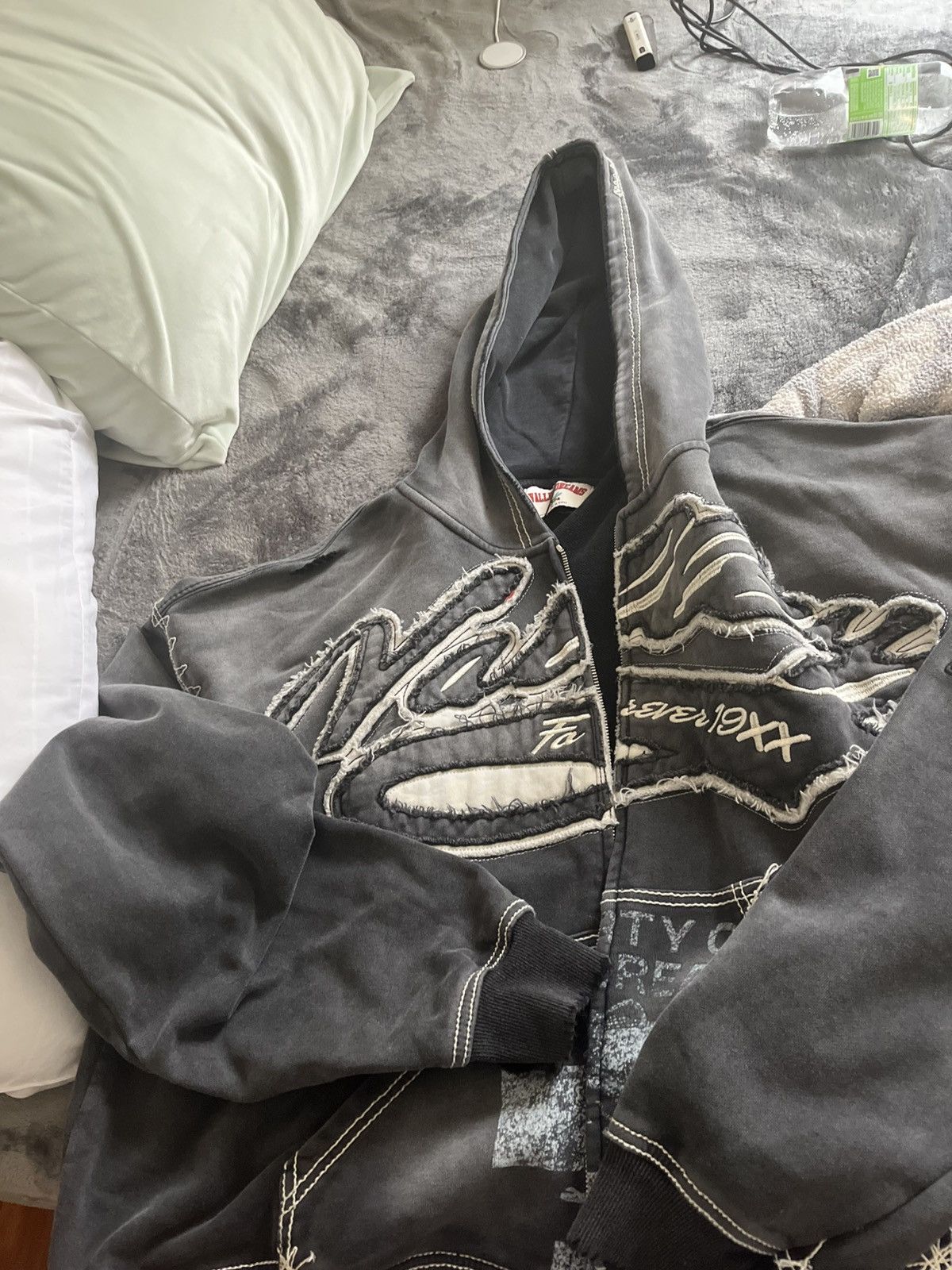Vale Vale religion black hoodie Size US XXL / EU 58 / 5 - 6 Thumbnail