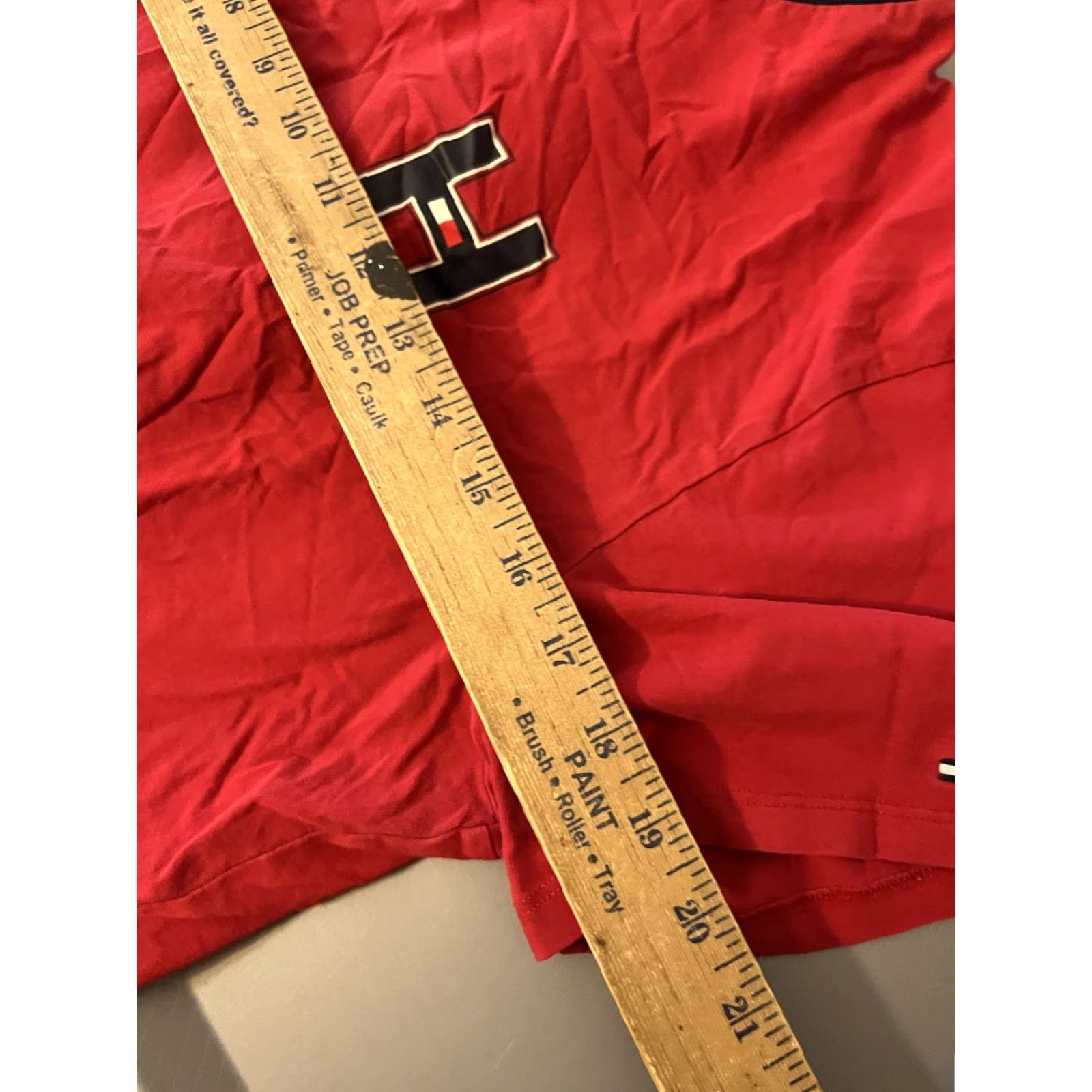 Tommy Hilfiger Tommy Hilfiger Mens T-Shirt Short Sleeve Crew Neck Red Graphic Size S Size US S / EU 44-46 / 1 - 5 Thumbnail