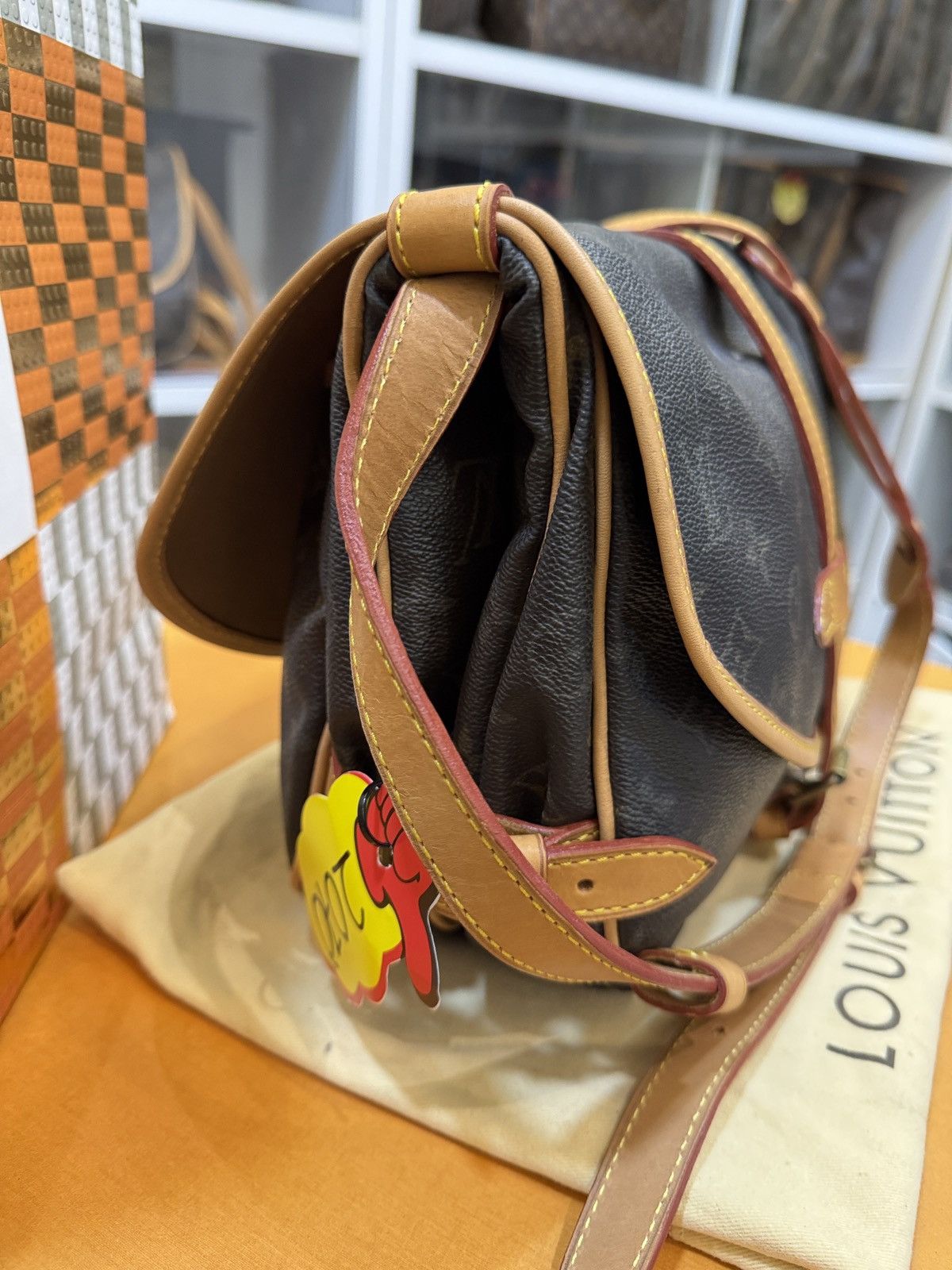 Louis Vuitton LOUIS VUITTON MONOGRAM SAUMUR 30 - 2070 Size ONE SIZE - 4 Thumbnail