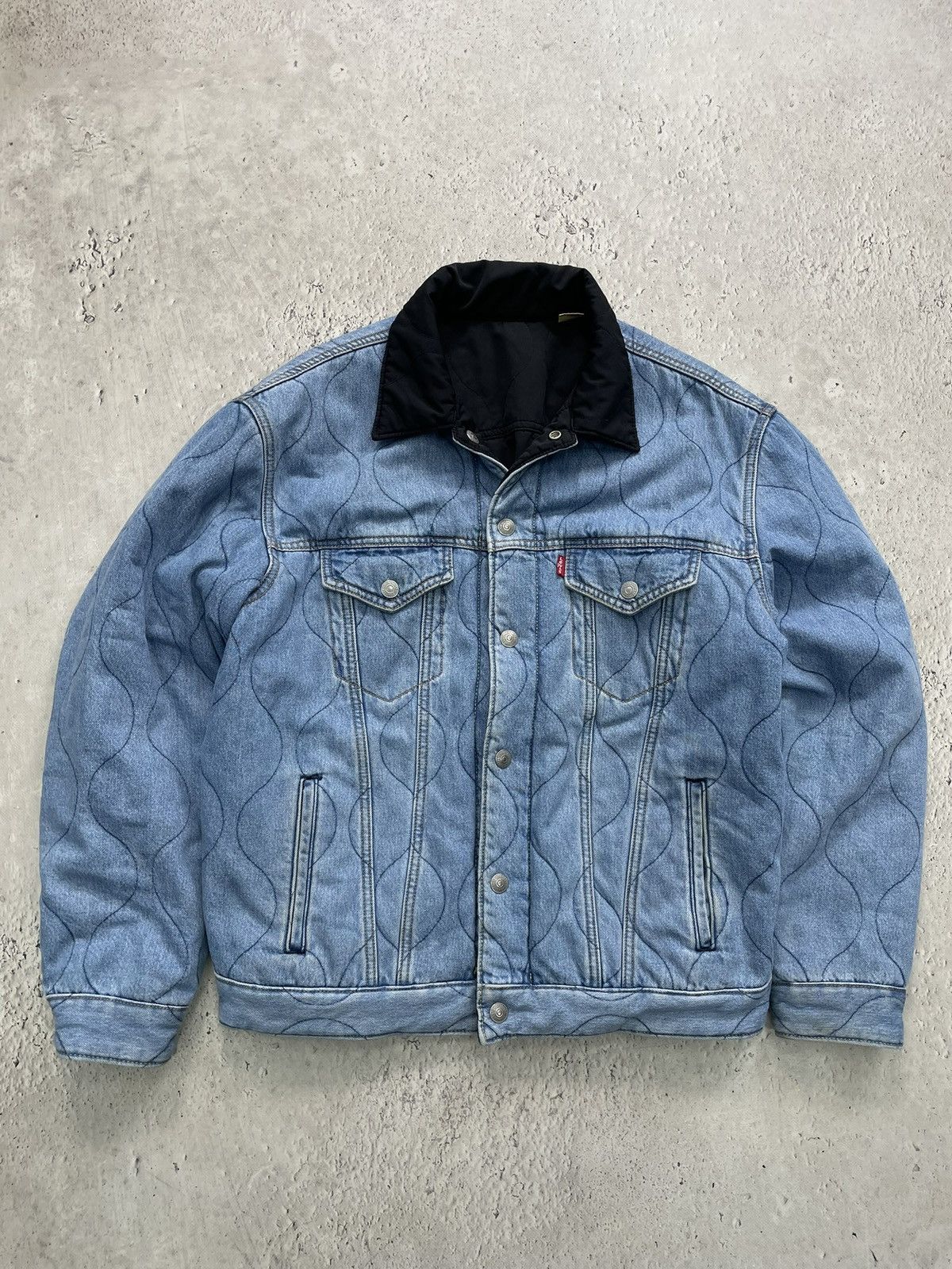 Levi's Rare Levis reversible Mickey mouse denim jacket Size US M / EU 48-50 / 2 - 2 Thumbnail
