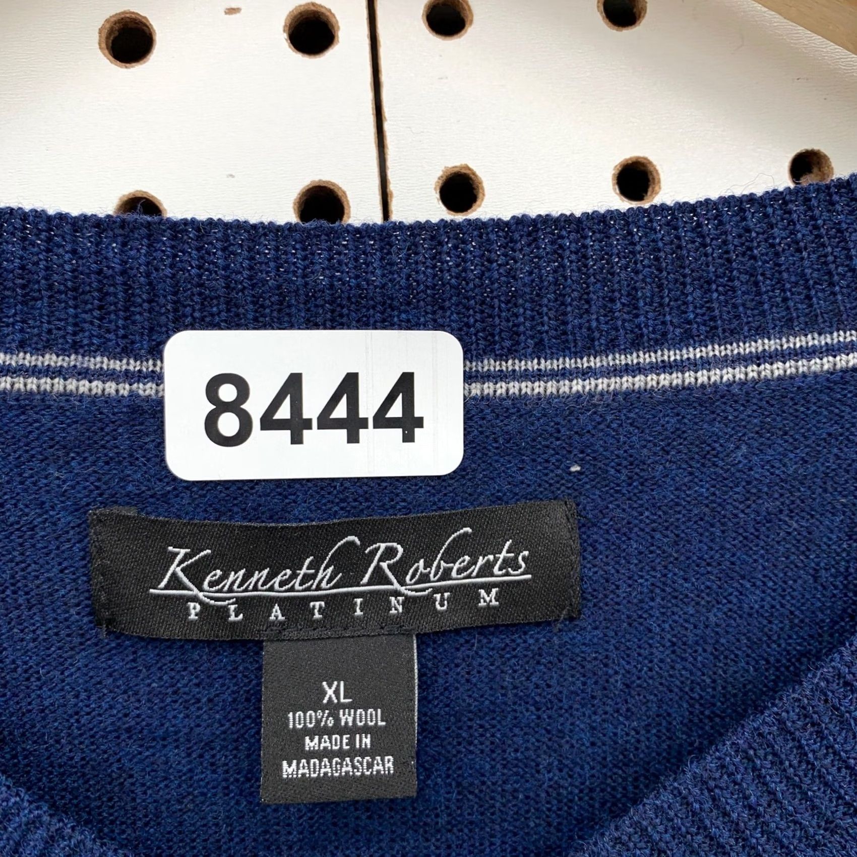 Vintage Kenneth Roberts Platinum 100% Wool Sweater Men XL Blue V-Neck Pullover Size US XL / EU 56 / 4 - 6 Thumbnail