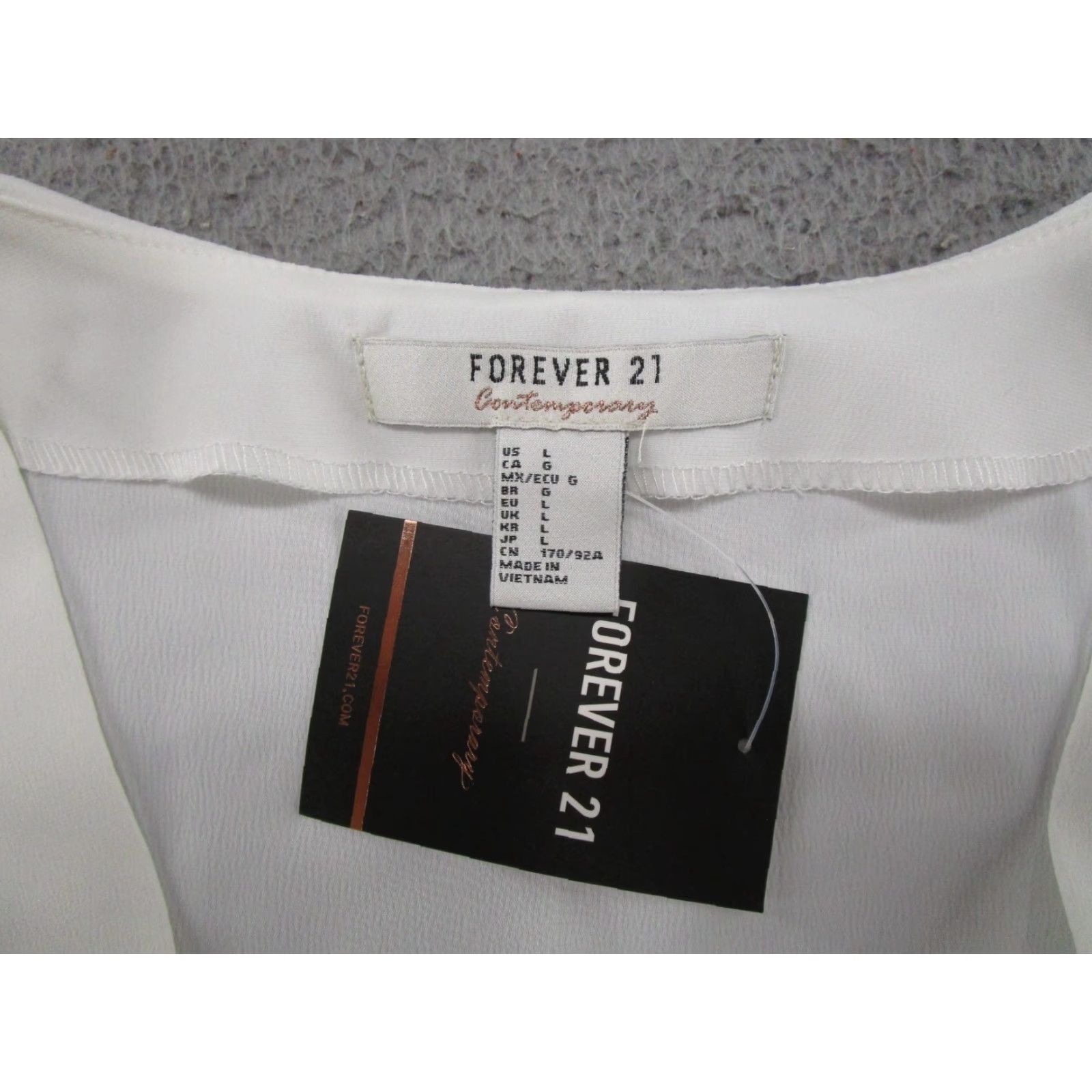 Forever 21 FOREVER 21 Blouse Shirt Women L White Sleeveless Lightweight Casual Spring Summer Size L / US 10 / IT 46 - 2 Thumbnail