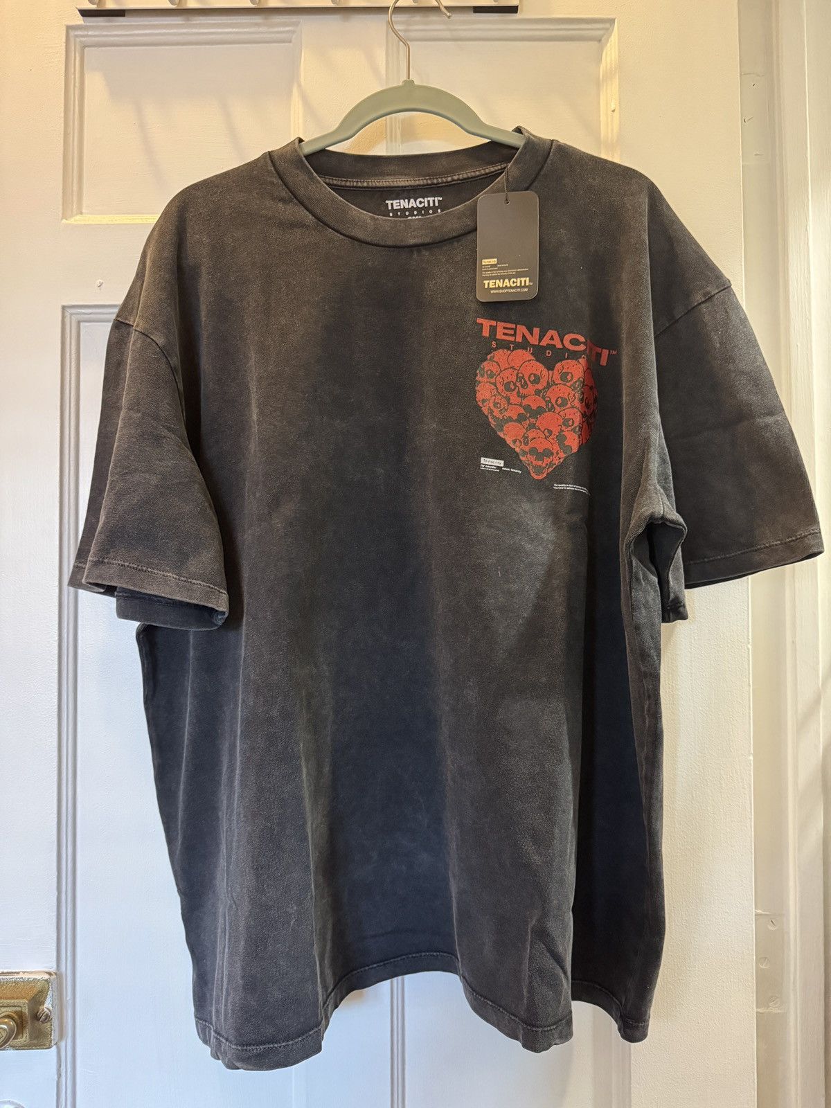 Other Tenaciti One Love Bleeding Skull Heart Distressed Tee Size US XXL / EU 58 / 5 - 2 Thumbnail