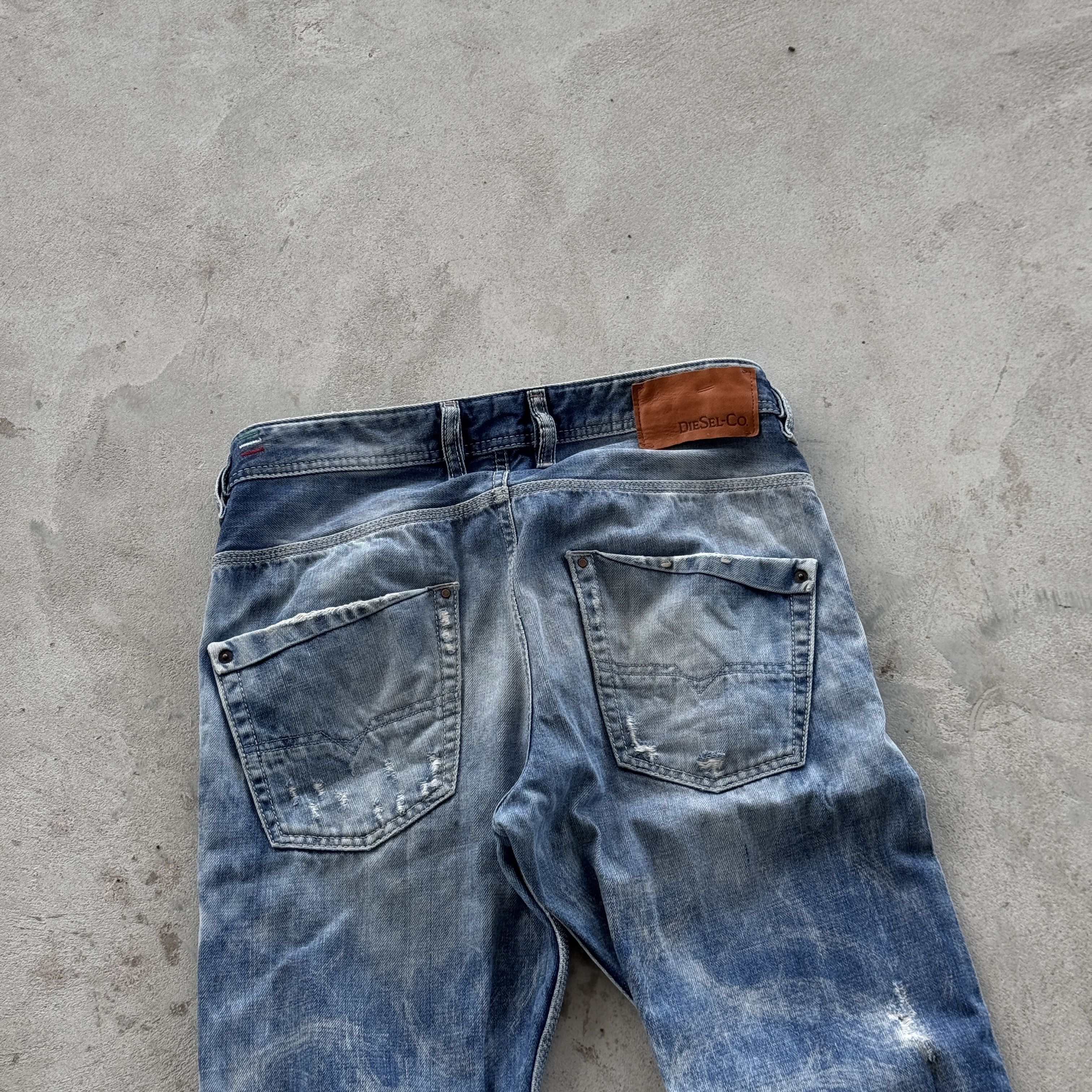 Diesel Diesel Krooley Regular Slim Carrot Distressed Jeans 30x34 Size US 30 / EU 46 - 4 Thumbnail