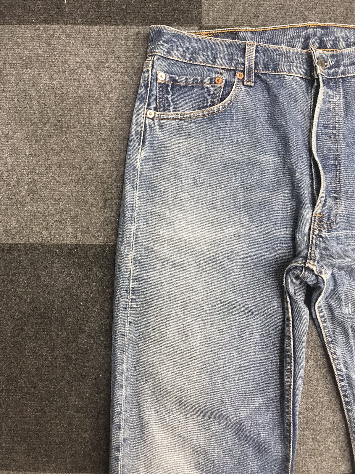 Levi's Vintage Levis 501 Light Wash Distressed Jeans Size US 35 - 5 Thumbnail