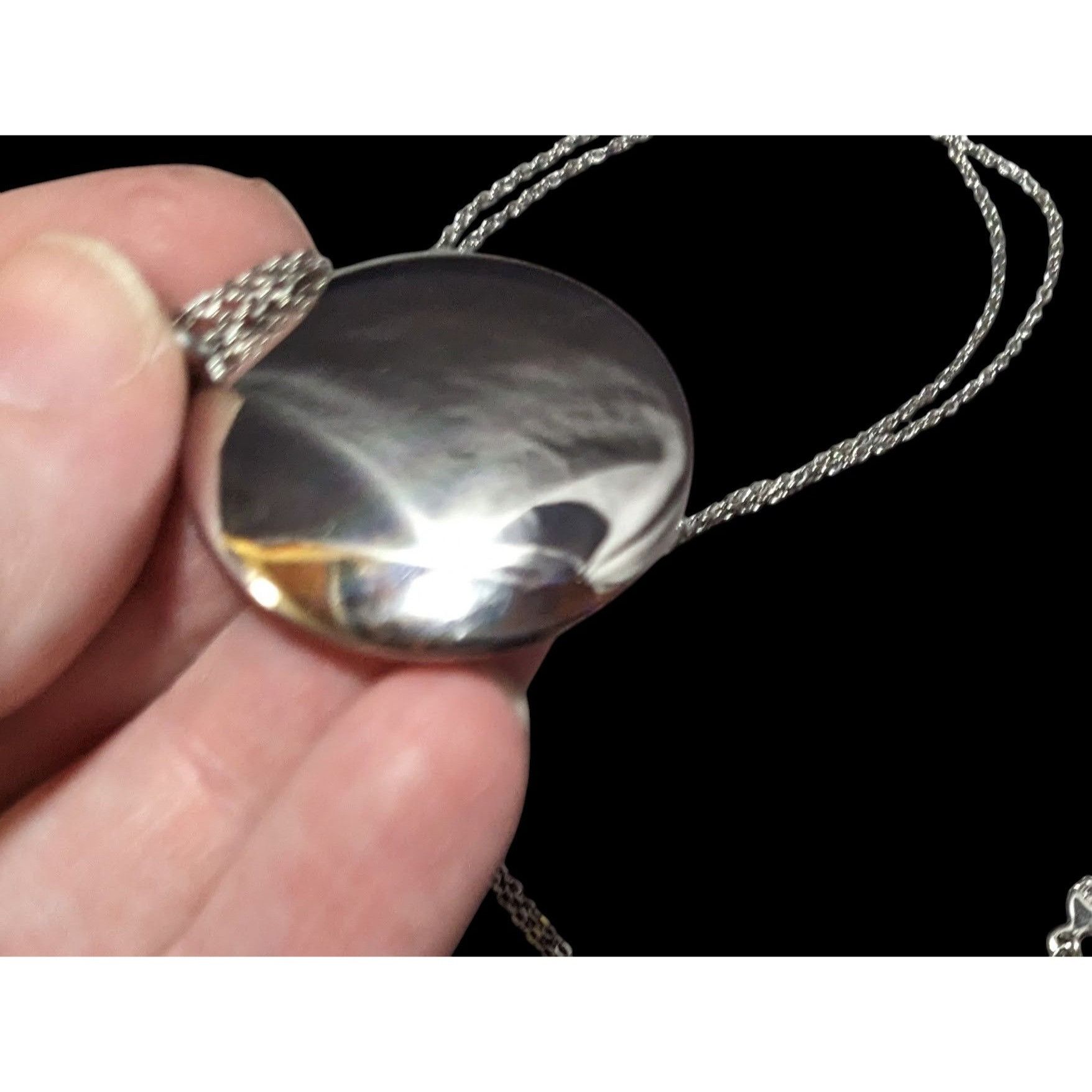 Loft Loft Silver Tone Mirror Finish Medallion Necklace Size ONE SIZE - 3 Thumbnail