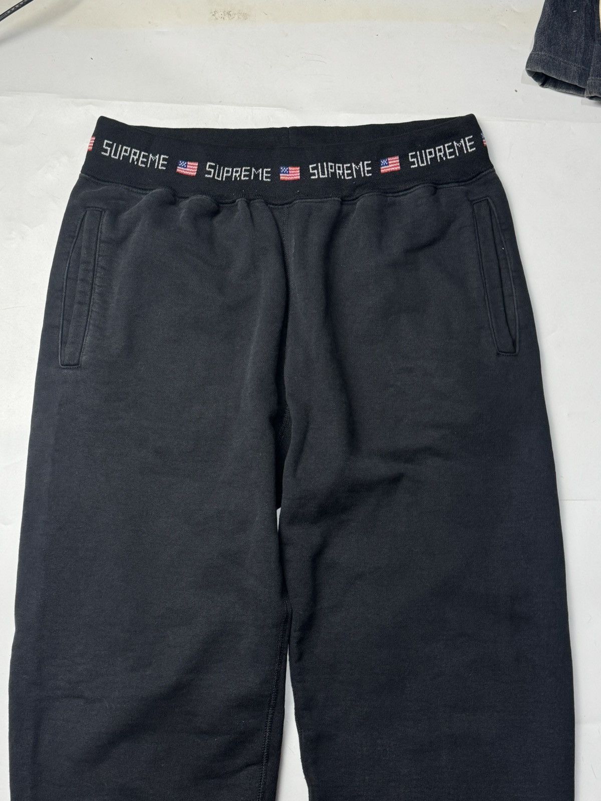 Supreme Jogger Supreme American Flag Pants Size US 32 / EU 48 - 3 Thumbnail