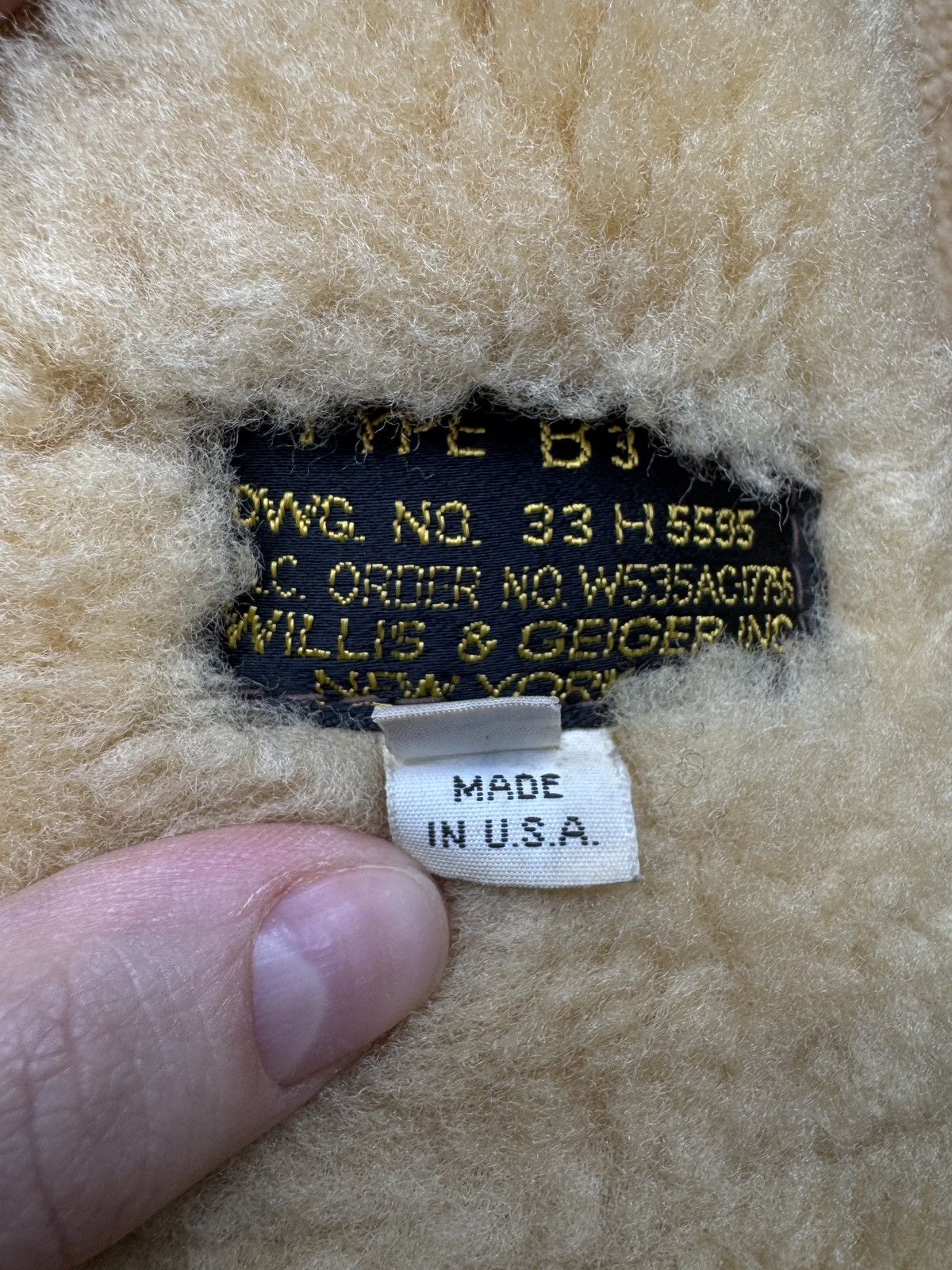 Willis & Geiger Willis & Geiger Type B-3 Leather Flight Mouton Bomber Jacket Size US M / EU 48-50 / 2 - 15 Thumbnail