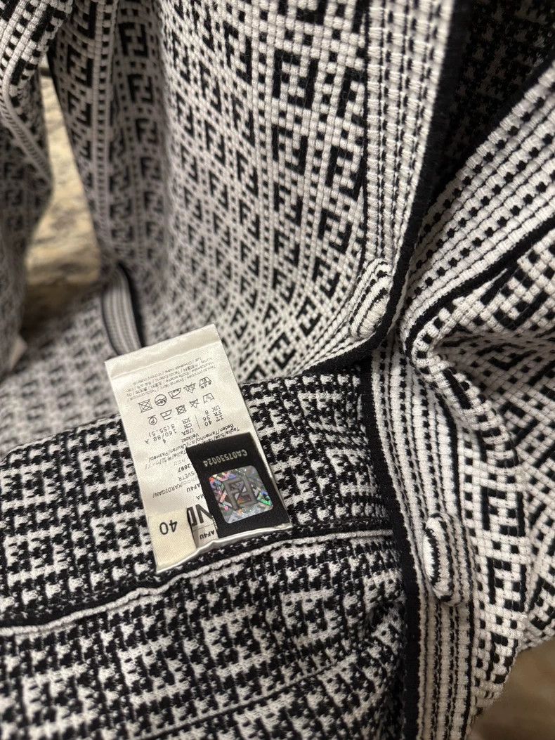 Fendi Fendi size 38 Cardigan Size US XXS / EU 40 - 3 Thumbnail