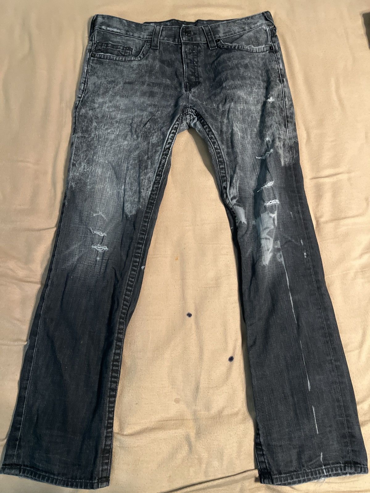 NEW RARE TRUE RELIGION GENO shops JEANS SIZE 38