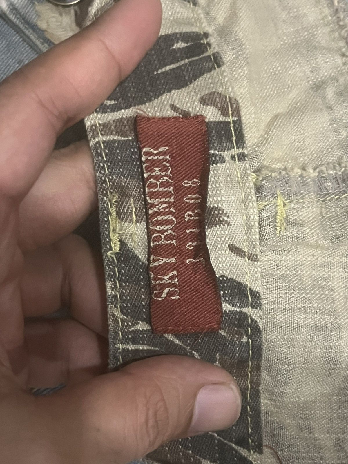 Travis Scott Japanese Brand Sky Bomber Camo Double Waist Distressed Jeans Size US 28 / EU 44 - 14 Thumbnail