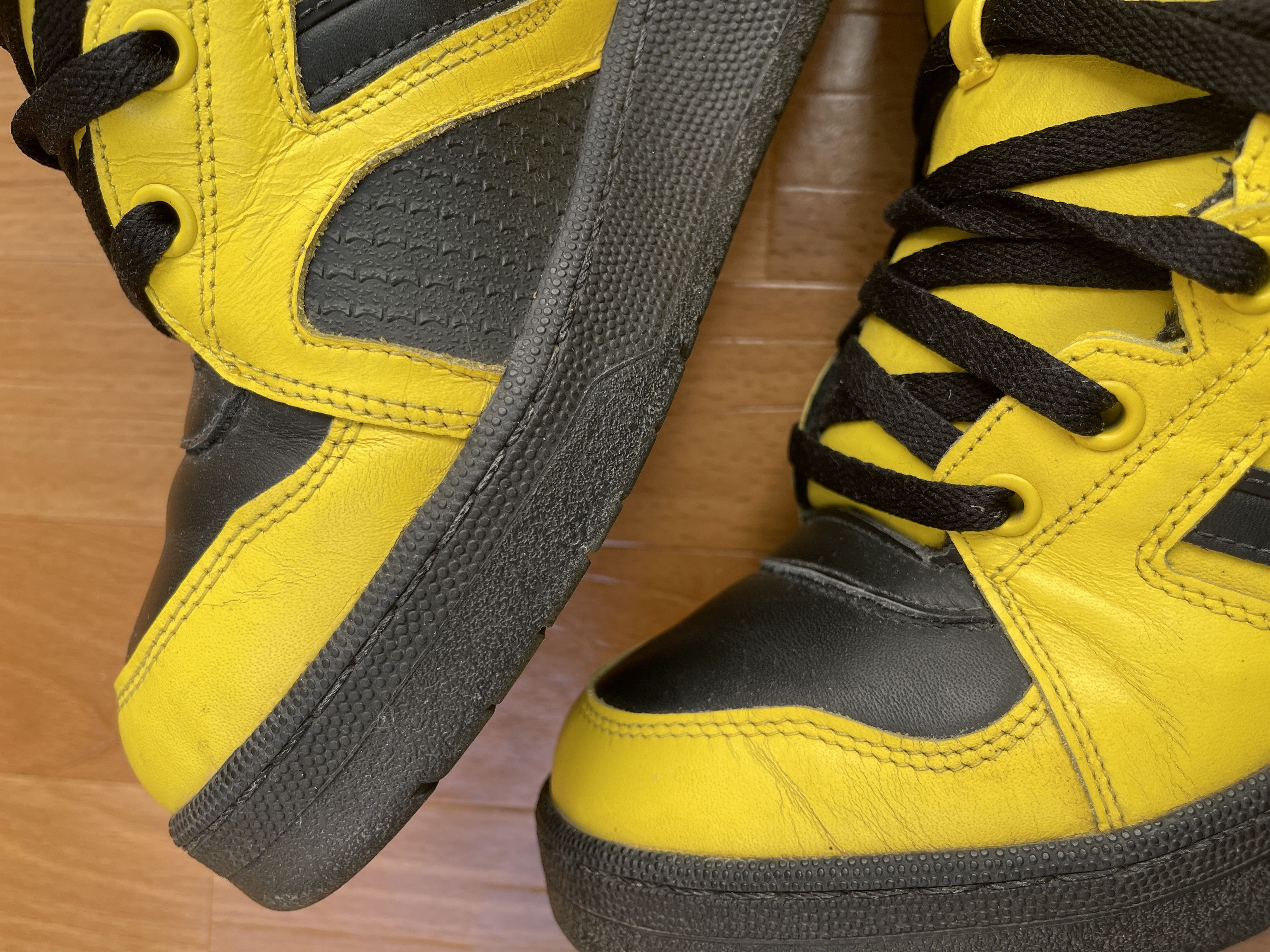 Adidas × Jeremy Scott Adidas sneakers Jeremy Scott Instinct Top shoes ObyO V24530 Size US 10 / EU 43 - 17 Thumbnail