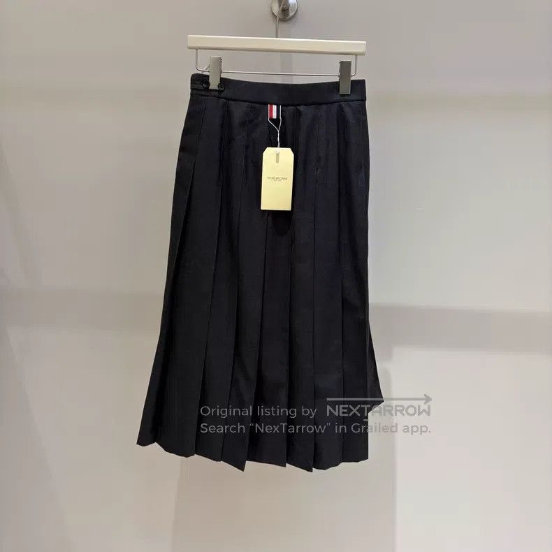 Thom Browne Thom Browne Classic Pleated Skirt in Dark Grey (Longer Len Size 24" / US 00 / IT 34 - 2 Thumbnail