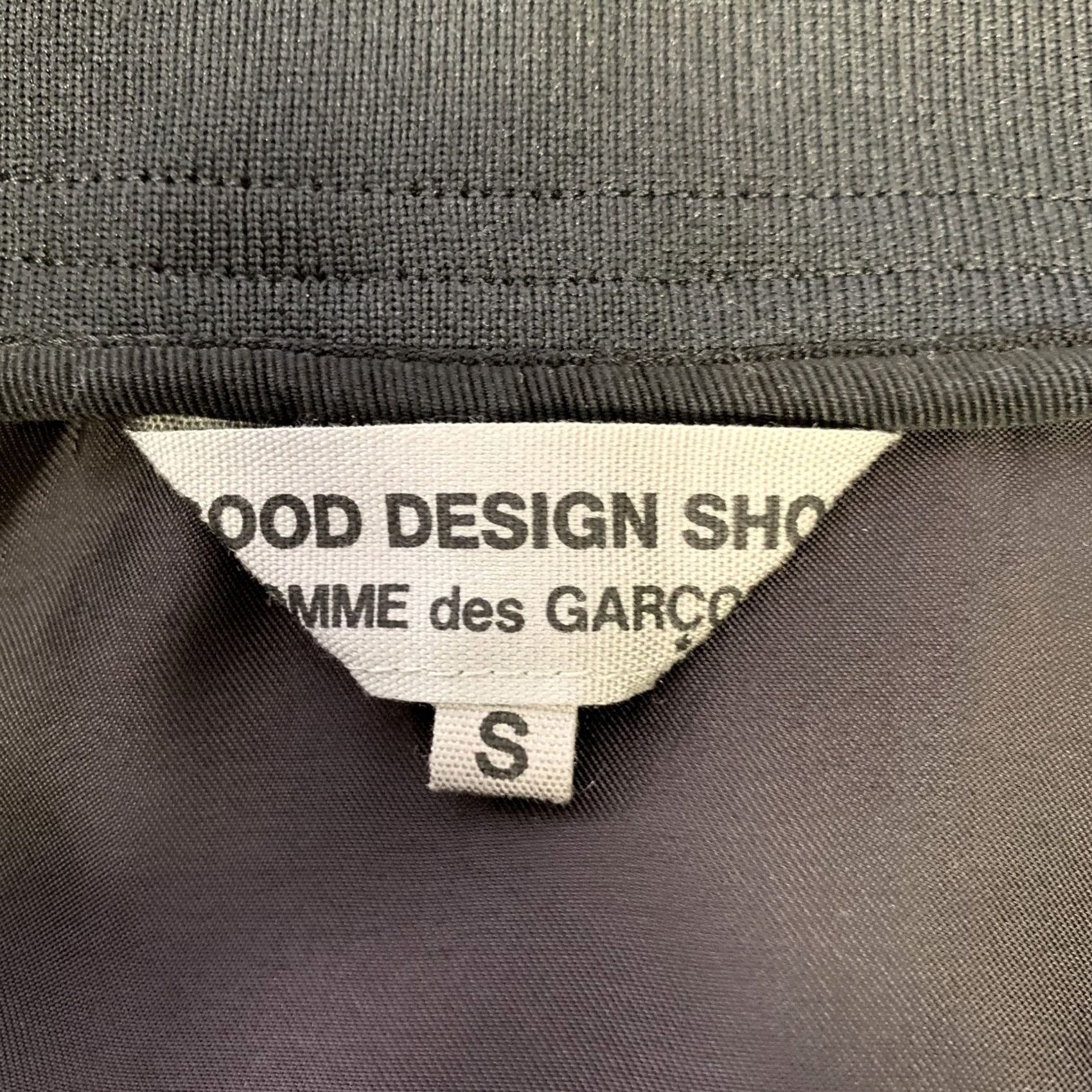 Comme des Garcons Girl COMME des GARCONS Size S Black Cupro Buttoned Coat Mens Size US S / EU 44-46 / 1 - 5 Thumbnail