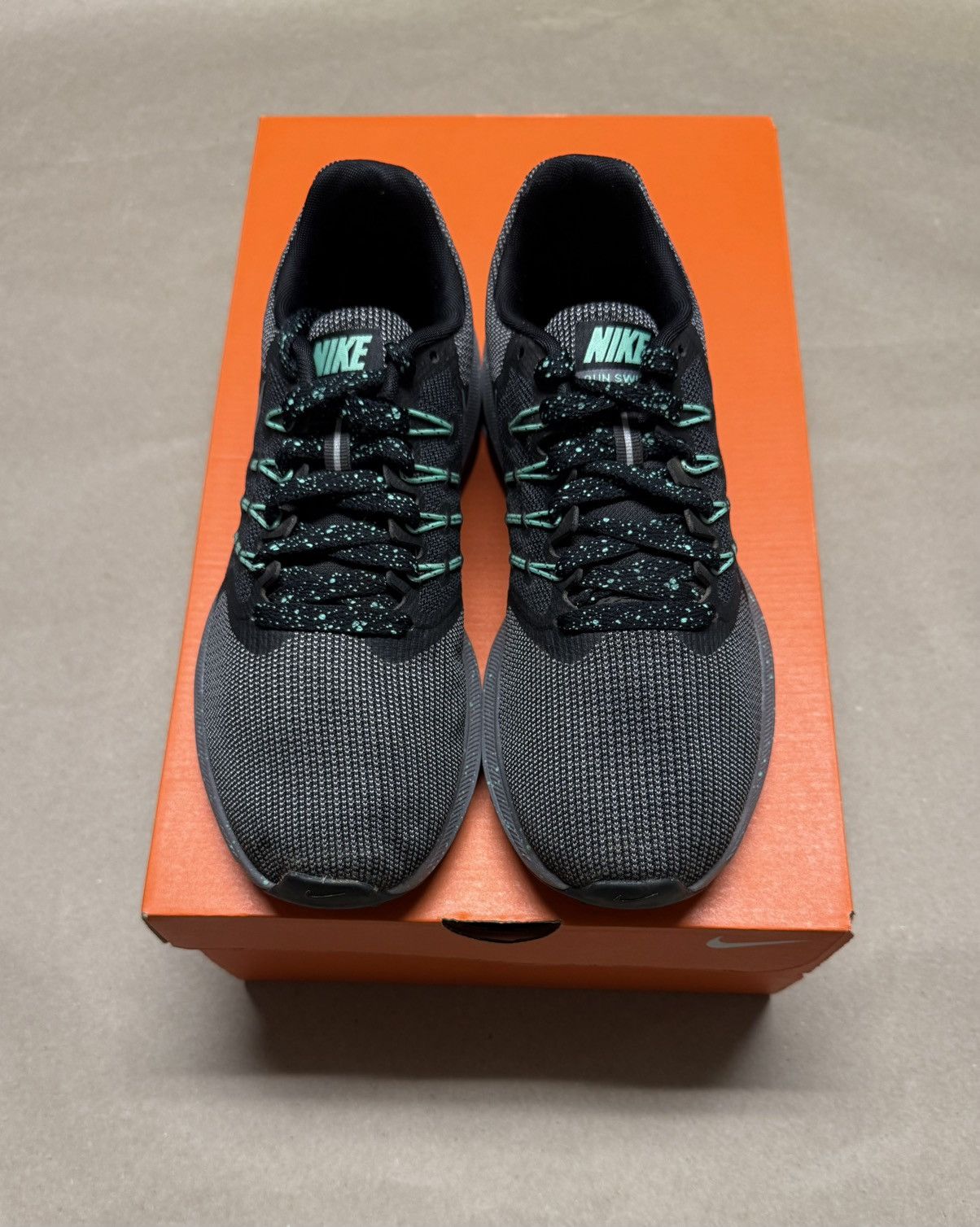 Nike Nike Swift Run SE Gunsmoke Green Glow women’s 7.5 Running! Size US 7.5 / IT 37.5 - 3 Thumbnail