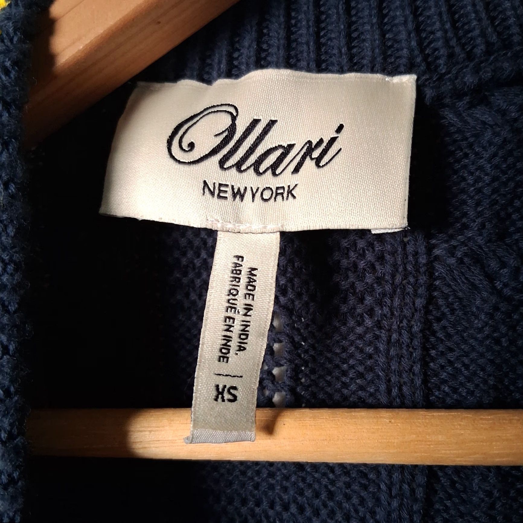 Anthropologie VINTAGE Ollari Sweater Vest Women XS Blue Gold Stripe Cable Knit Academia Size XS / US 0-2 / IT 36-38 - 7 Thumbnail