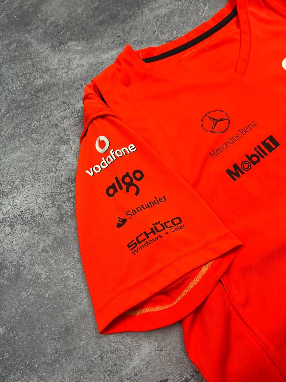 Formula 1 Mercedes Benz Vodafone Hugo Boss F1 T-Shirt Size US XL / EU 56 / 4 - 10 Thumbnail
