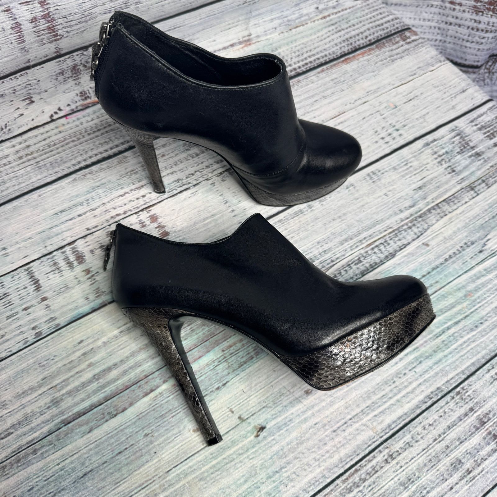 House of Harlow House of Harlow Black Leather Snakeskin Heel Booties 38.5 Size US 8.5 / IT 38.5 - 1 Thumbnail