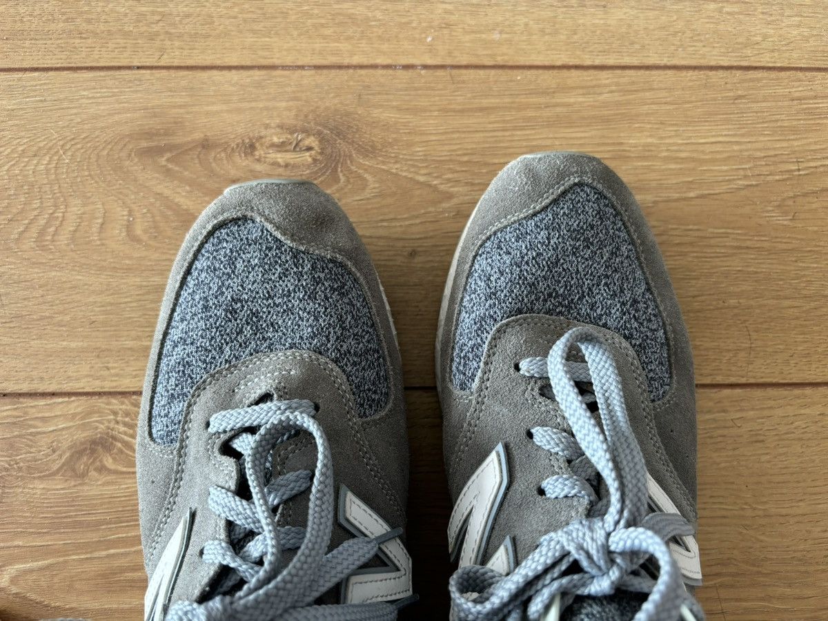 New Balance New Balance - 574 Size US 11 / EU 44 - 4 Thumbnail