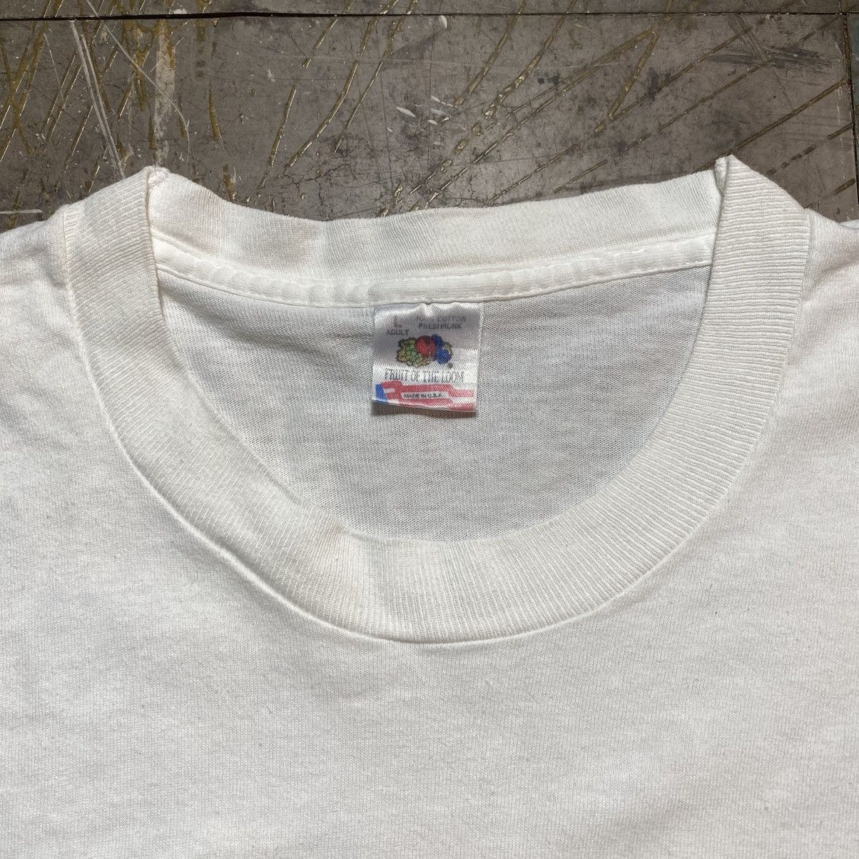 Vintage Vintage 1995 F.R.I.E.N.D.S Series Tee Size US M / EU 48-50 / 2 - 4 Thumbnail