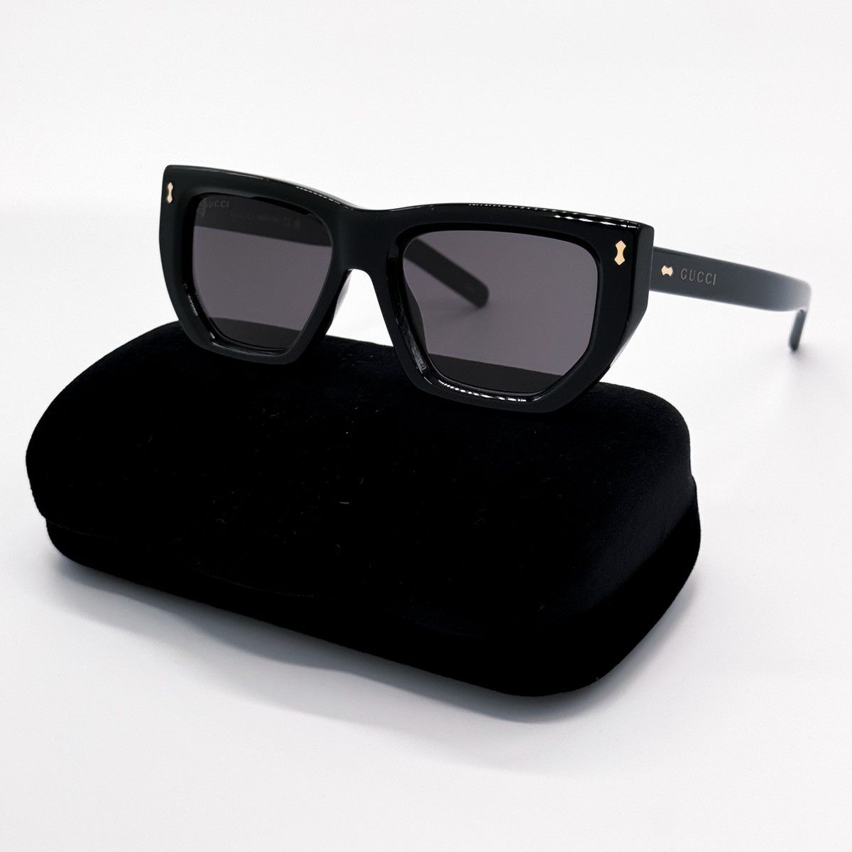 Gucci NEW GUCCI GG1520S 001 CAT EYE BLACK GREY WOMEN SUNGLASSES Size ONE SIZE - 1 Thumbnail
