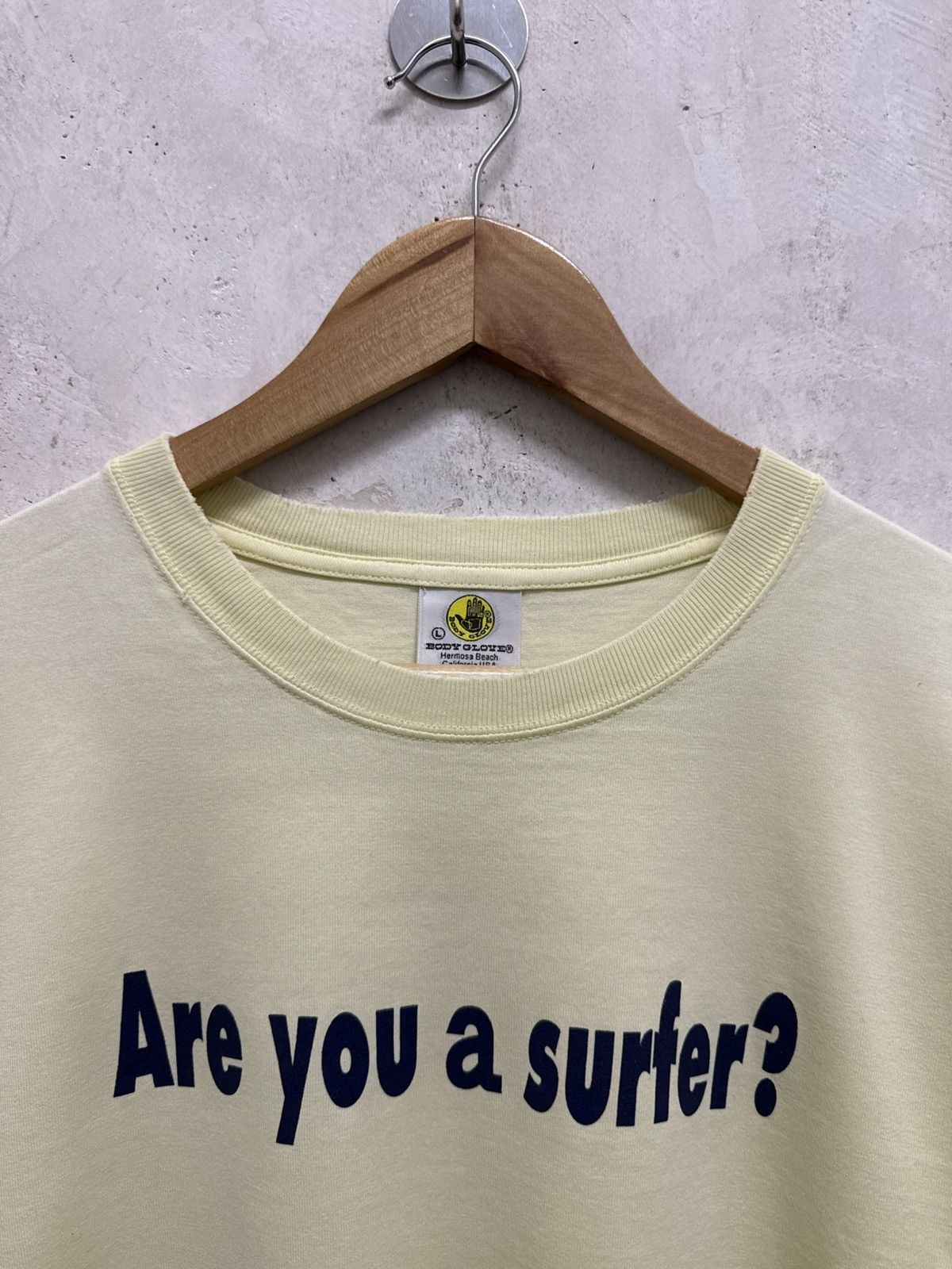 Body Glove Thrashed Faded Vintage Body Glove “Are you a Surfer” Tee Size US M / EU 48-50 / 2 - 6 Thumbnail