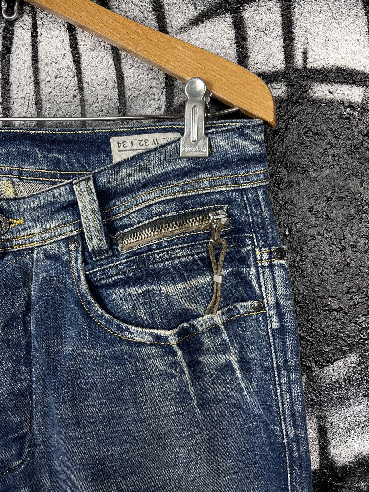 Diesel Diesel Paddon Italian Faded Blue Denim Jeans Men’s Size W32 Size US 32 / EU 48 - 6 Thumbnail