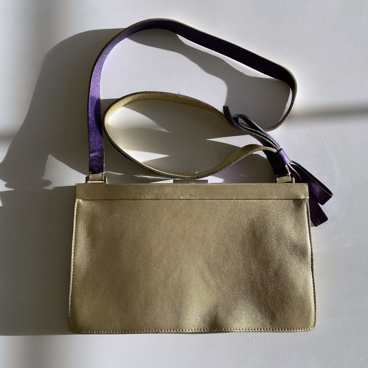 Miu Miu × Vintage Miu Miu 2000 SS Gold / Purple Metallic Bow Crossbody Bag Size ONE SIZE - 2 Thumbnail
