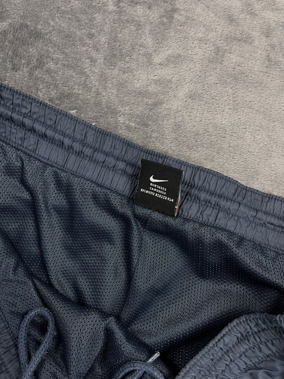 Nike 90s Nike Retro Baggy Track Pants Swoosh Logo Y2k Rare Size US 34 / EU 50 - 4 Thumbnail