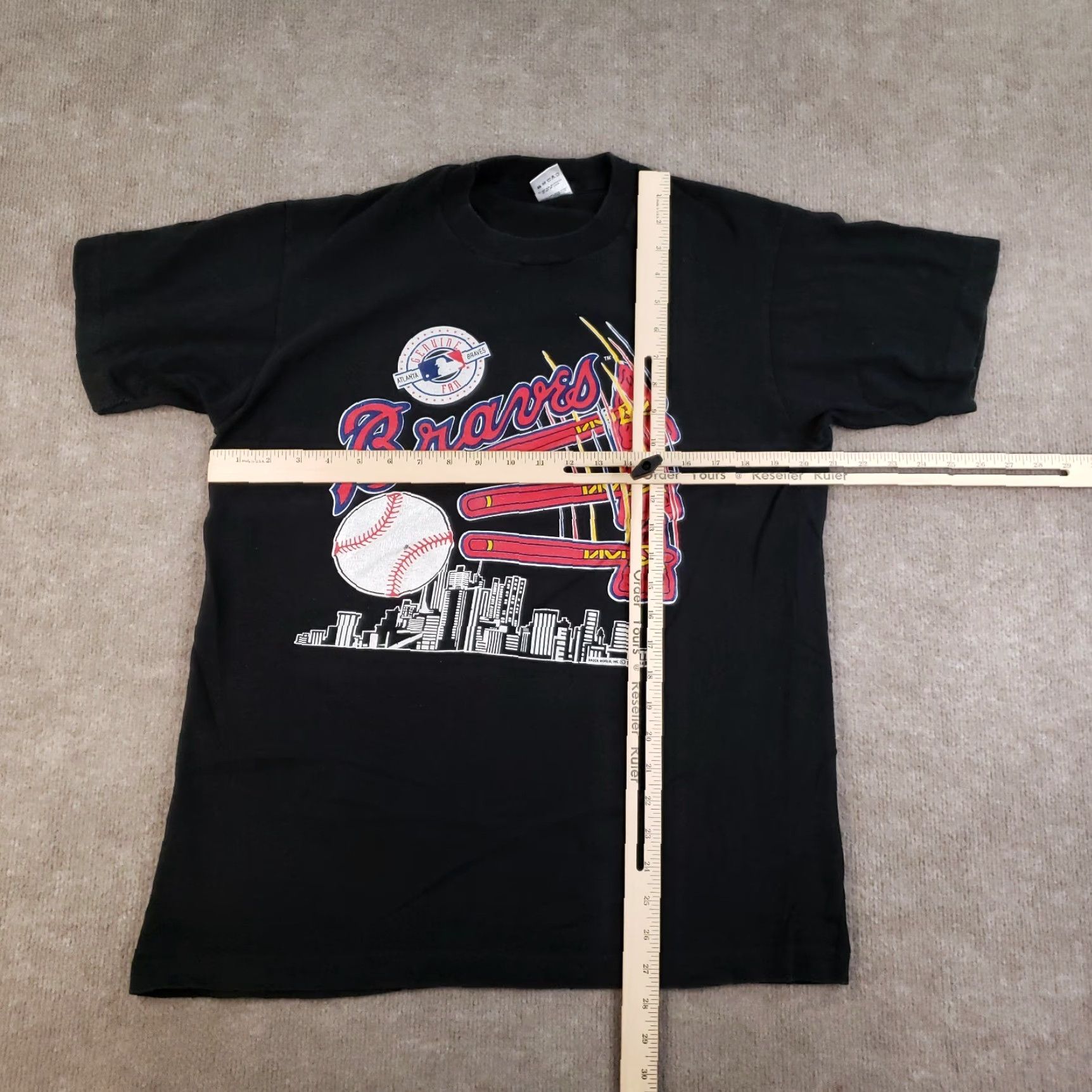 Fruit Of The Loom VINTAGE Atlanta Braves T-shirt Mens Large Cotton Logo 90s Baseball Skyline US Size US L / EU 52-54 / 3 - 2 Thumbnail