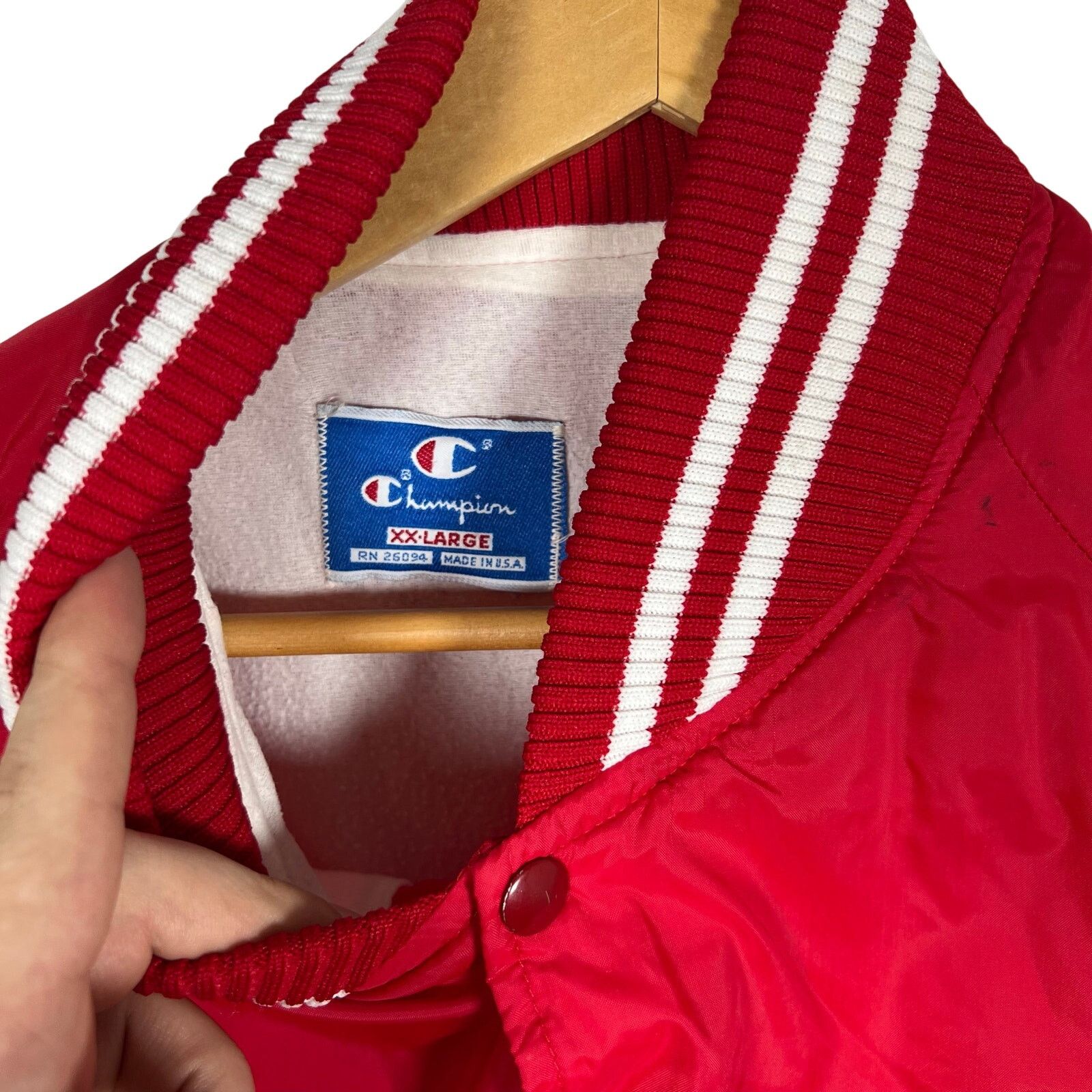 Champion Vintage Champion University of Wisconsin Badgers SatinJacket Size US XXL / EU 58 / 5 - 3 Thumbnail