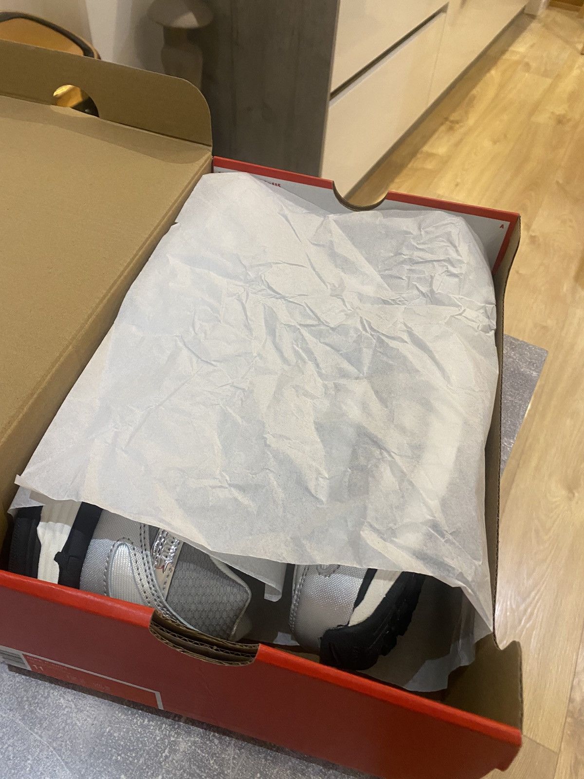Nike Nike P6000 Metallic Silver Size US 10 / EU 43 - 5 Thumbnail