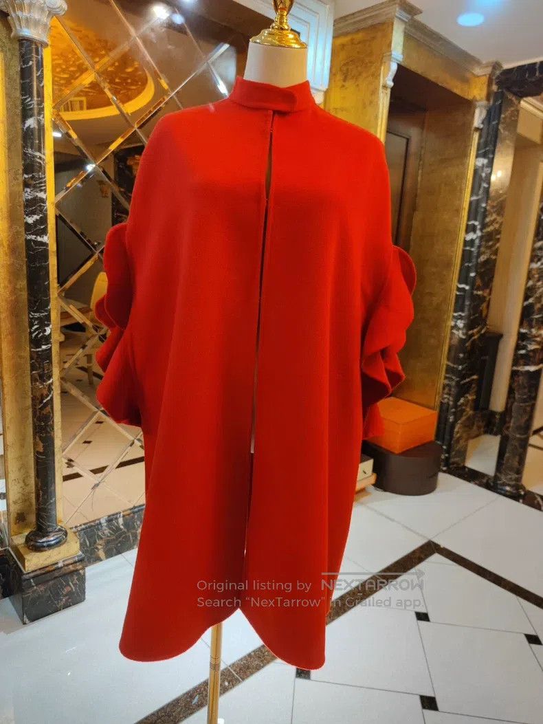 Valentino Valentino Cloak coat coat Size M / US 6-8 / IT 42-44 - 1 Thumbnail