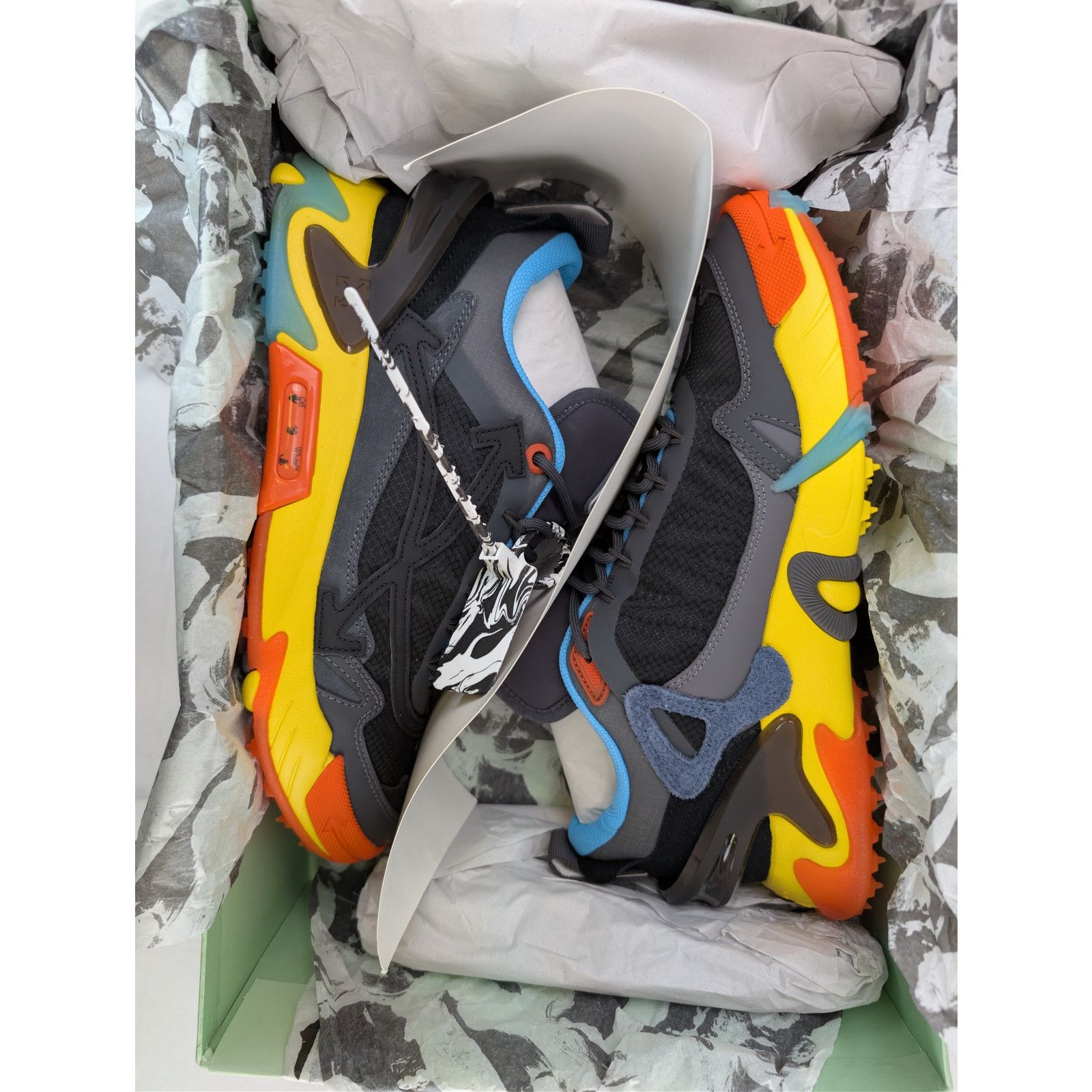 Off-White o1rshd1 Q:2 / OSDY 2000 Low top Sneakers in Yellow/Black Size US 11 / EU 44 - 22 Thumbnail